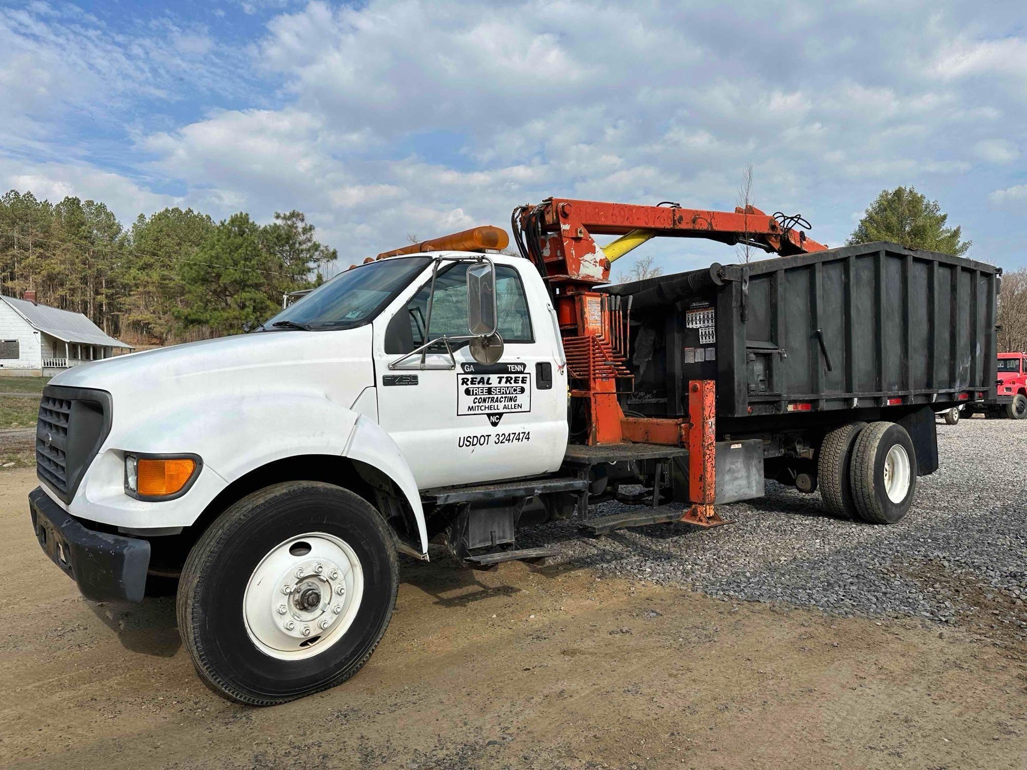 2000 Ford F-750 Debris Truck, VIN # 3FEXF75H8YMA01188 (A65563)