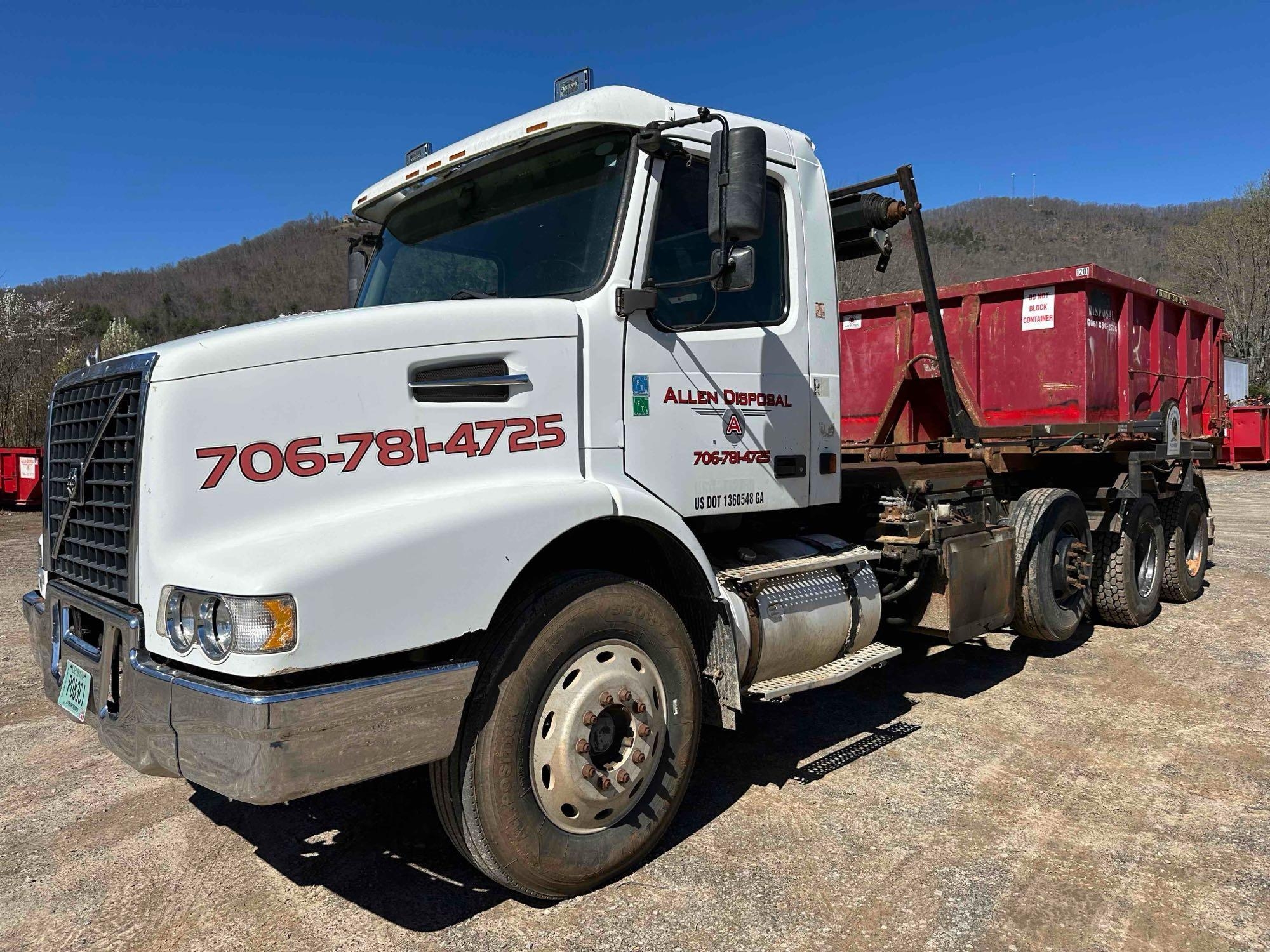 2005 Volvo VHD Roll Off Truck, VIN # 4V5KC9GF75N395481 (A65563)