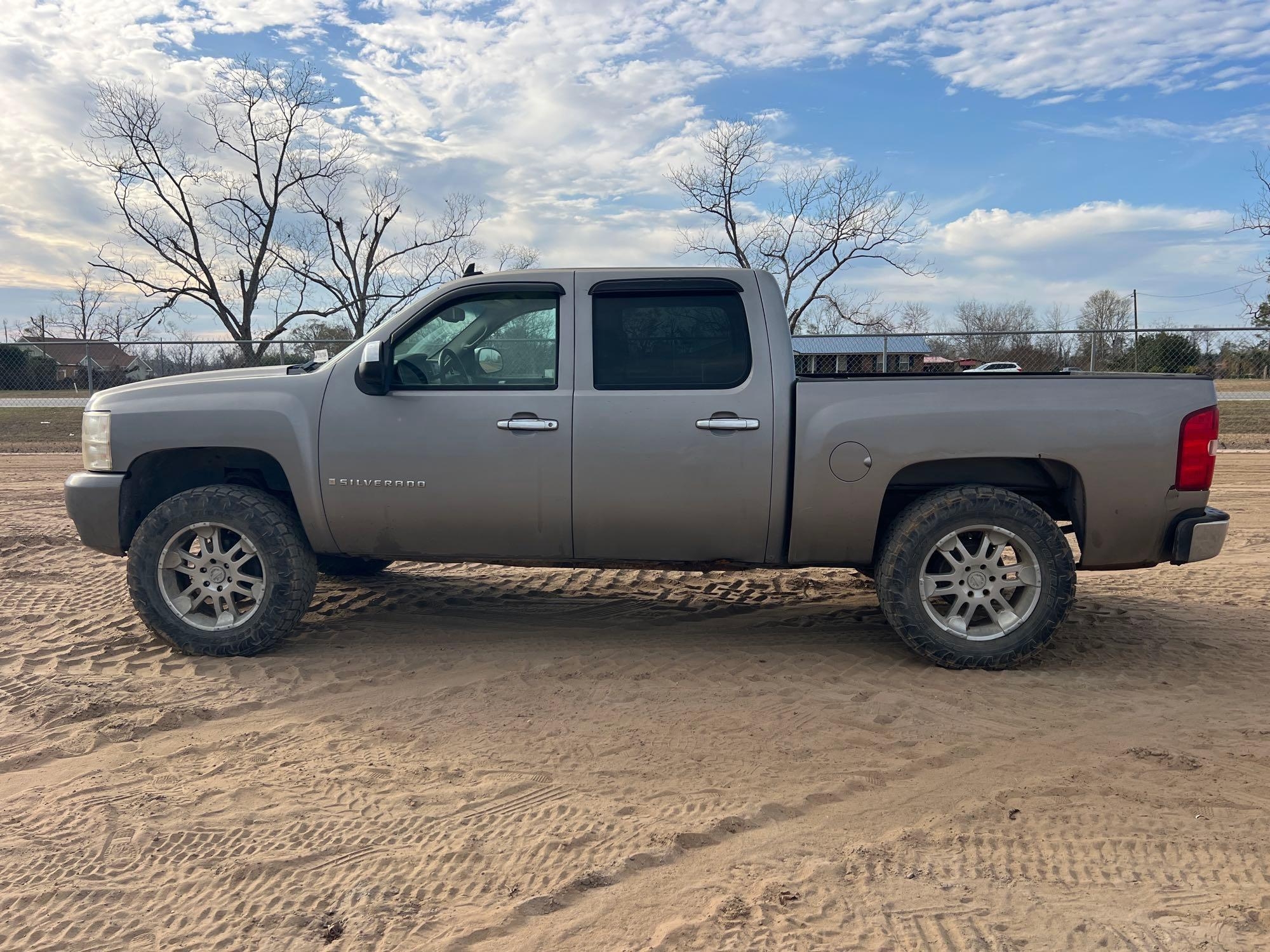 2007 CHEVROLET SILVERADO K1500 CREW CAB TRUCK (A60430)