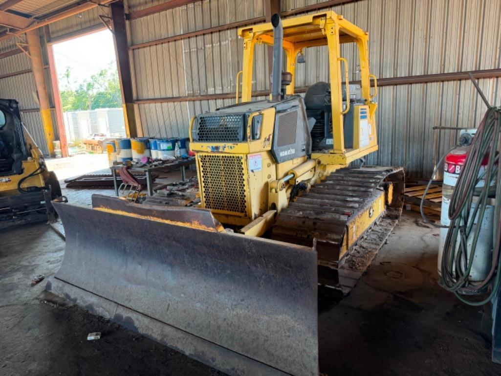 (2X) 2005 Komatsu D39PX Units sold for One Money (A59213)