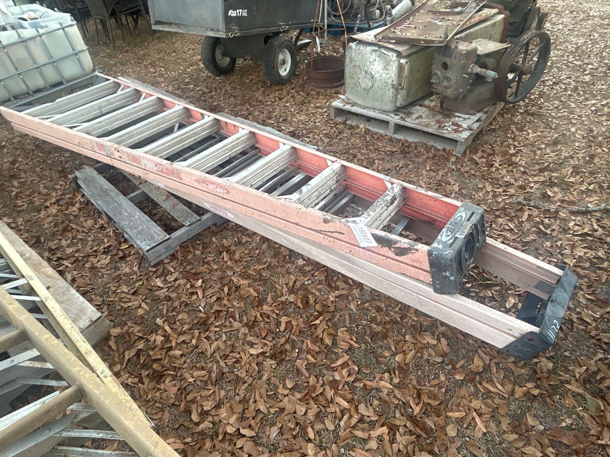 (2) FIBERGLASS LADDERS (A58374)