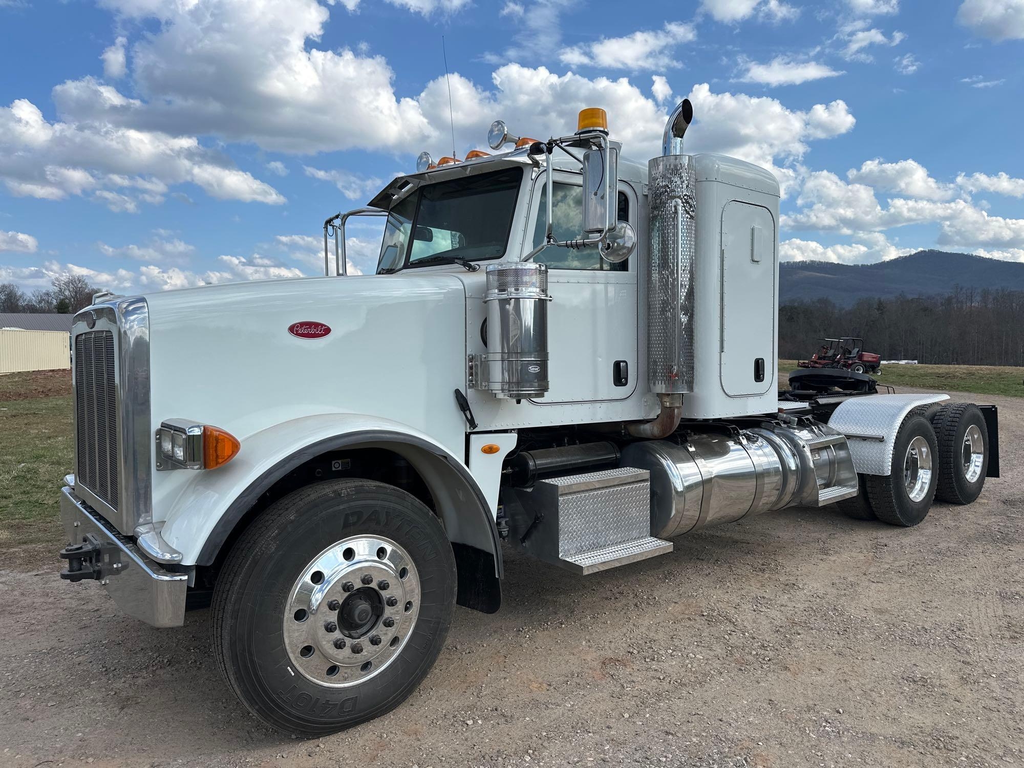 2012 Peterbilt 367 Sleeper Truck, VIN # 1XPTD40X5CD149943 (A65563)