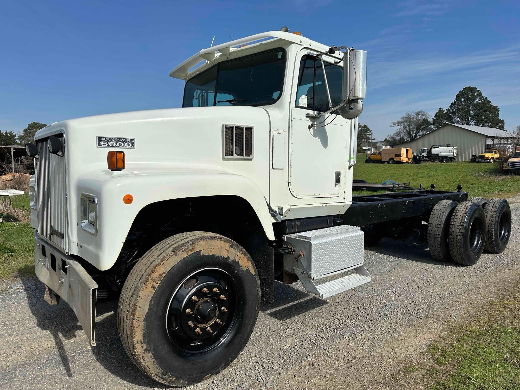 1999 International 5000 SFA Day Cab Truck, VIN # 1HTTWADR6XJ004085 (A65563)