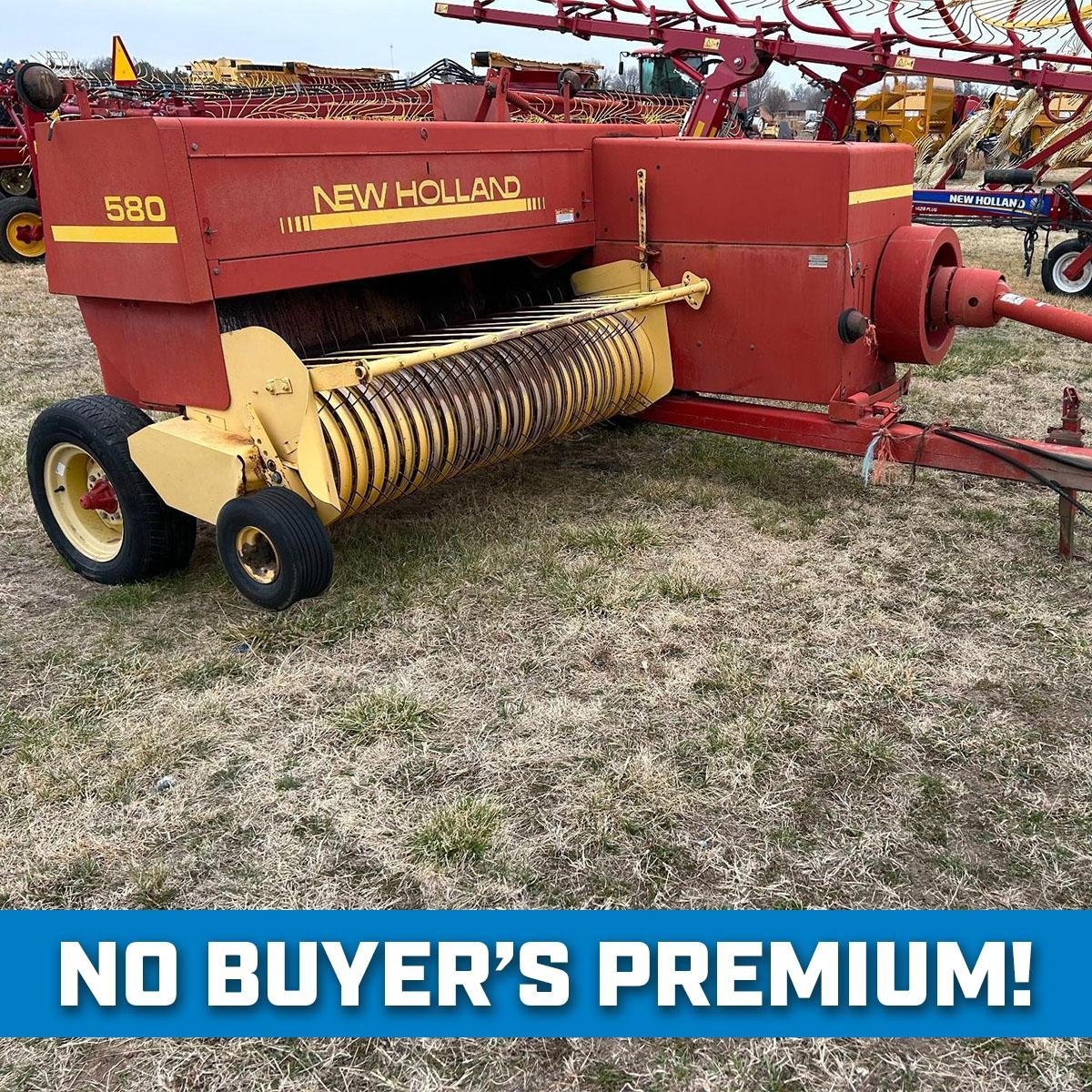 1994 New Holland 580 Square Baler (A63688)
