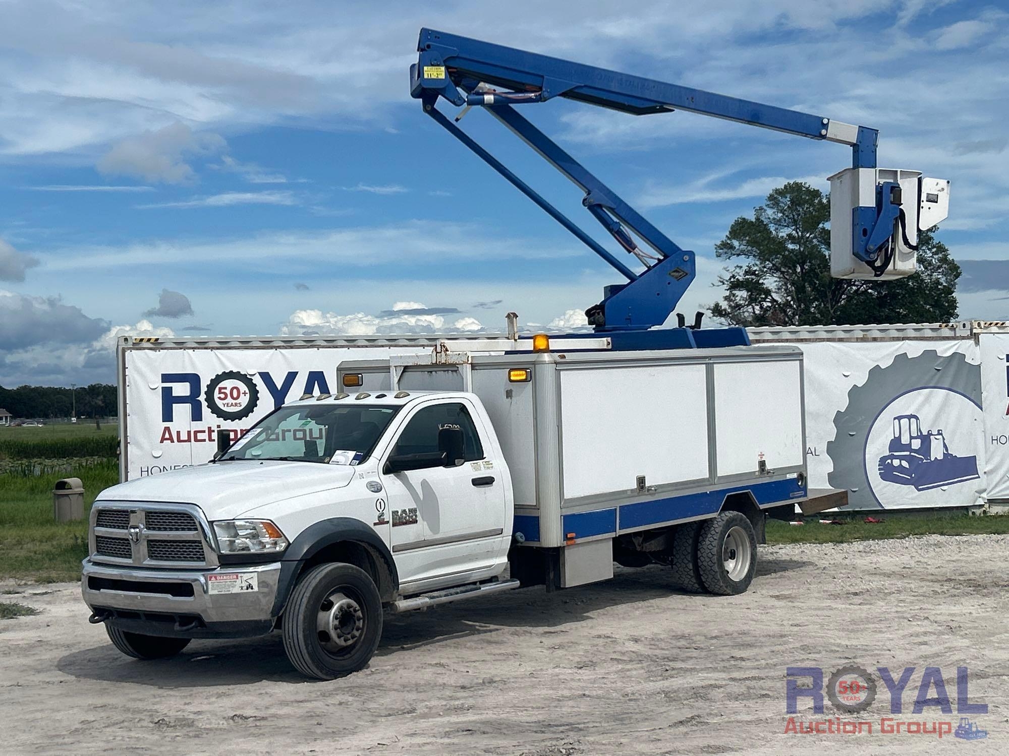 2015 Ram 5500 Versalift SST-40NE 40ft Sign Bucket Truck (A55852)