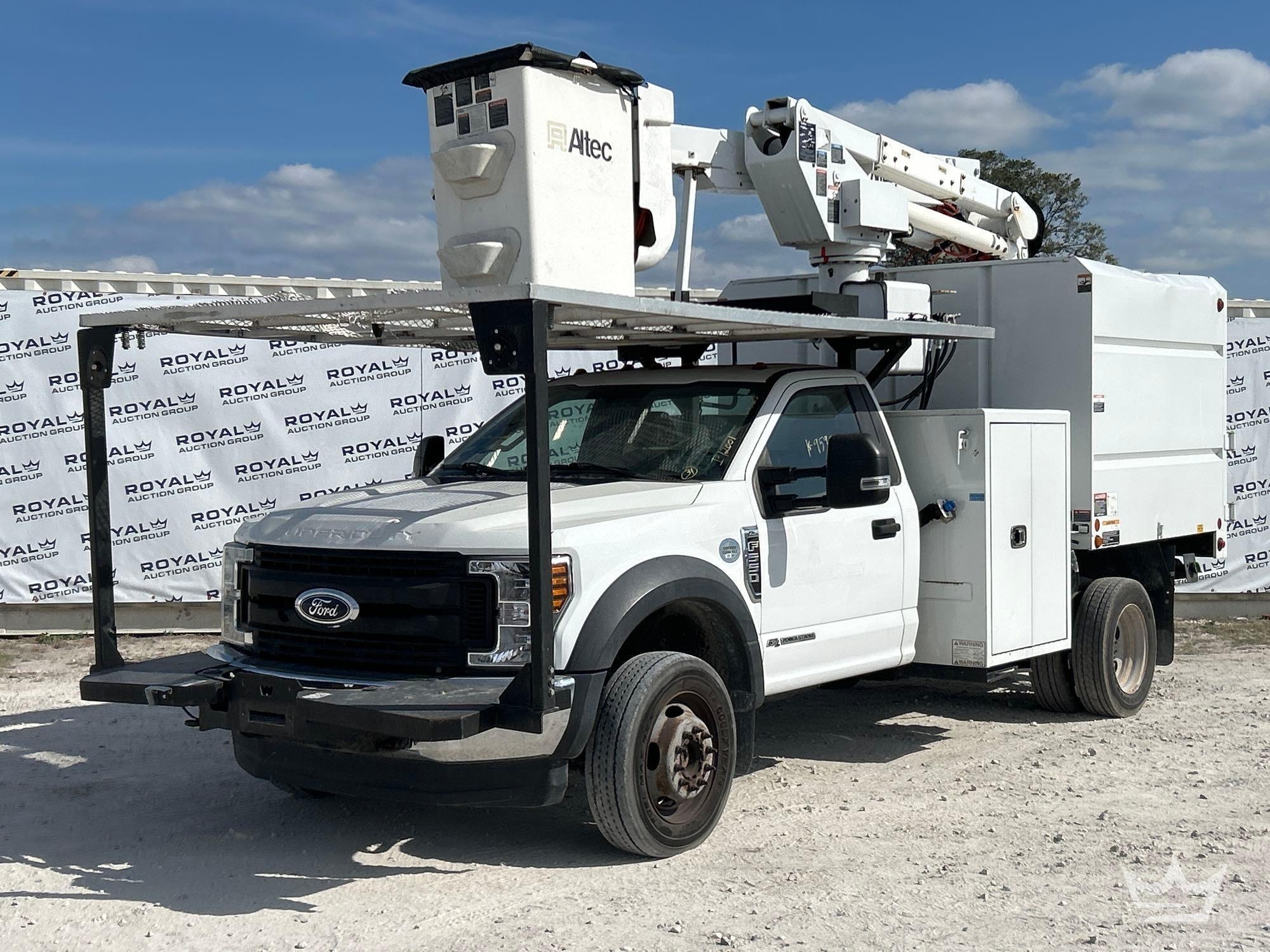 2018 Ford F-550 4x4 Altec AT37G Forestry Chipper Bucket Truck (A59230)