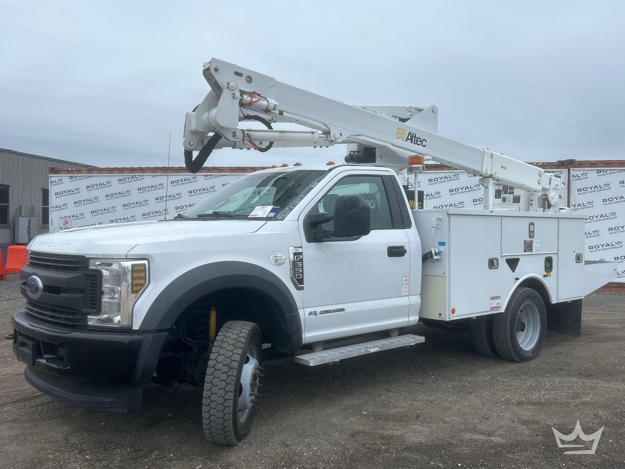 2019 Ford F-550 4x4 Altec AT40G 40ft. Insulated Bucket Truck (A64556)