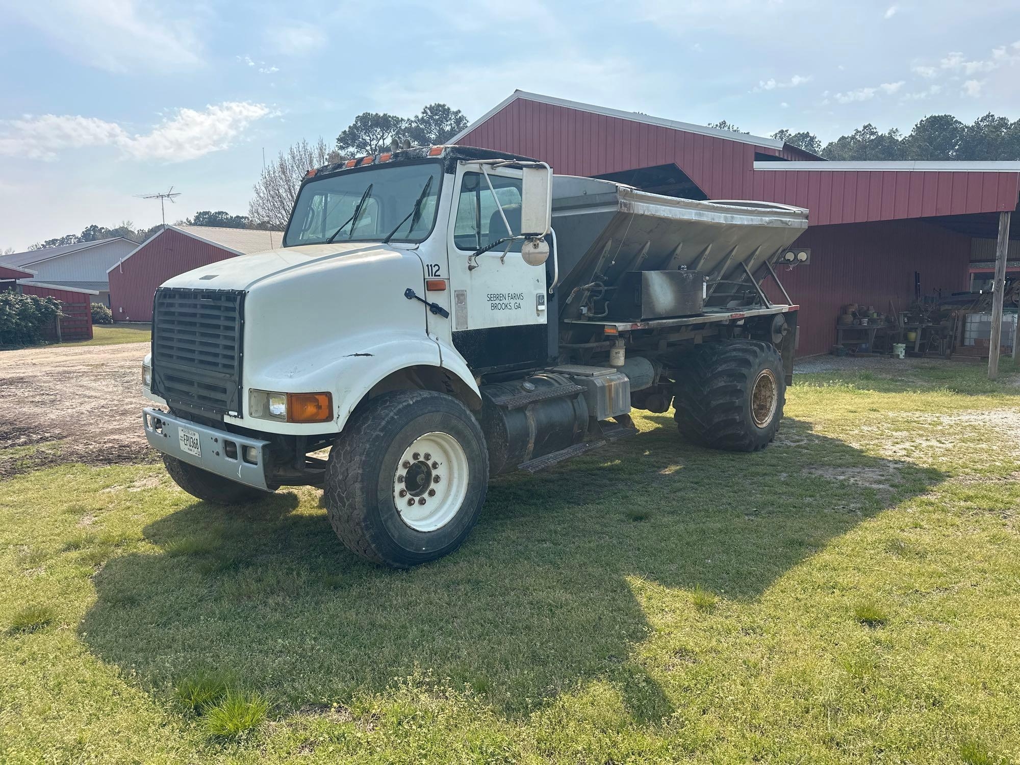 1996 International 8100 Fertilizer Spreader Truck, VIN # 1HSHBAHNXTH253889 (A65563)