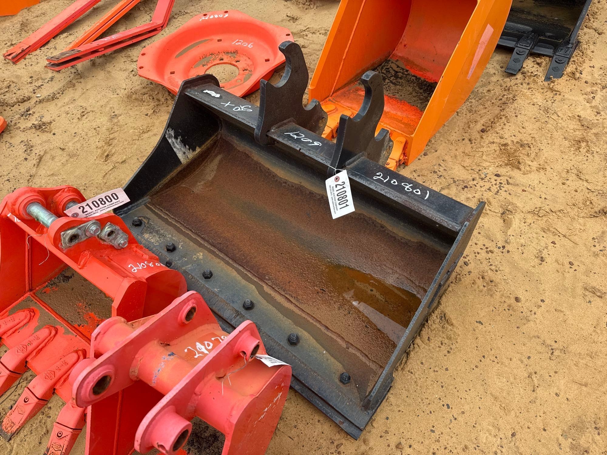 36" EXCAVATOR DITCHER BUCKET (A62130)