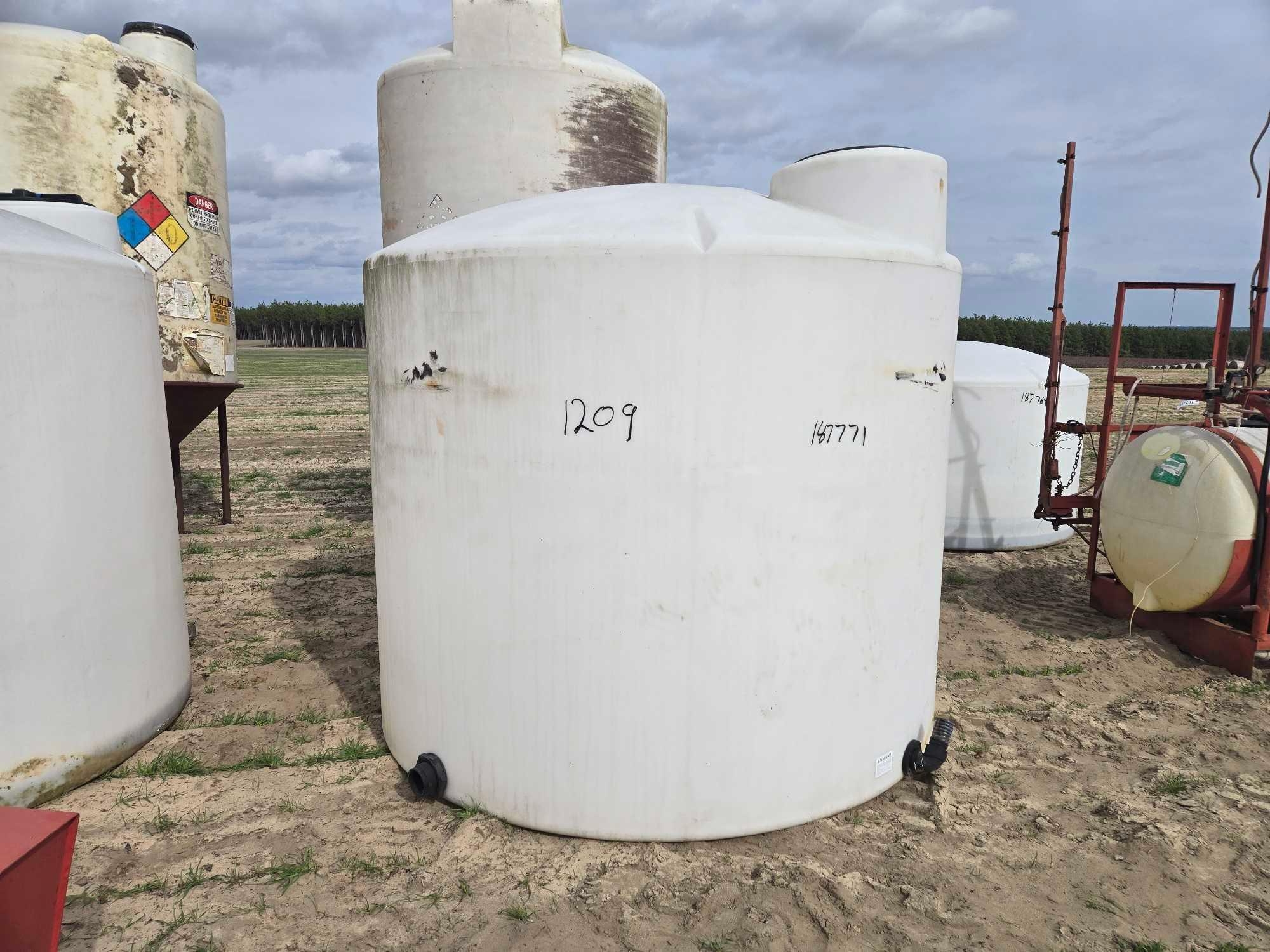 2500 GAL FLAT BOTTOM POLY STORAGE TANK (A63745)