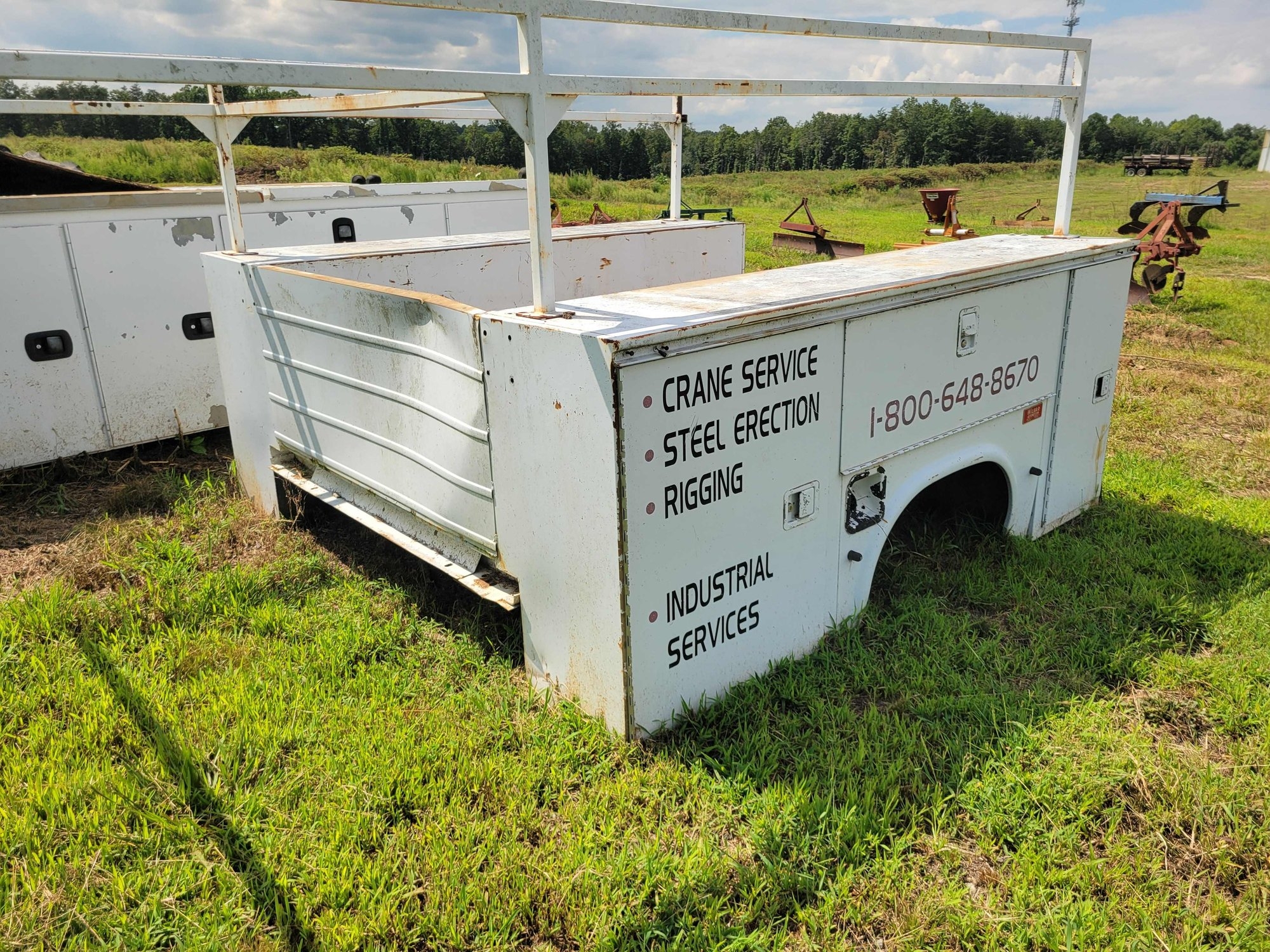 Knapheide Service Body w/ Ladder Rack (A62613)