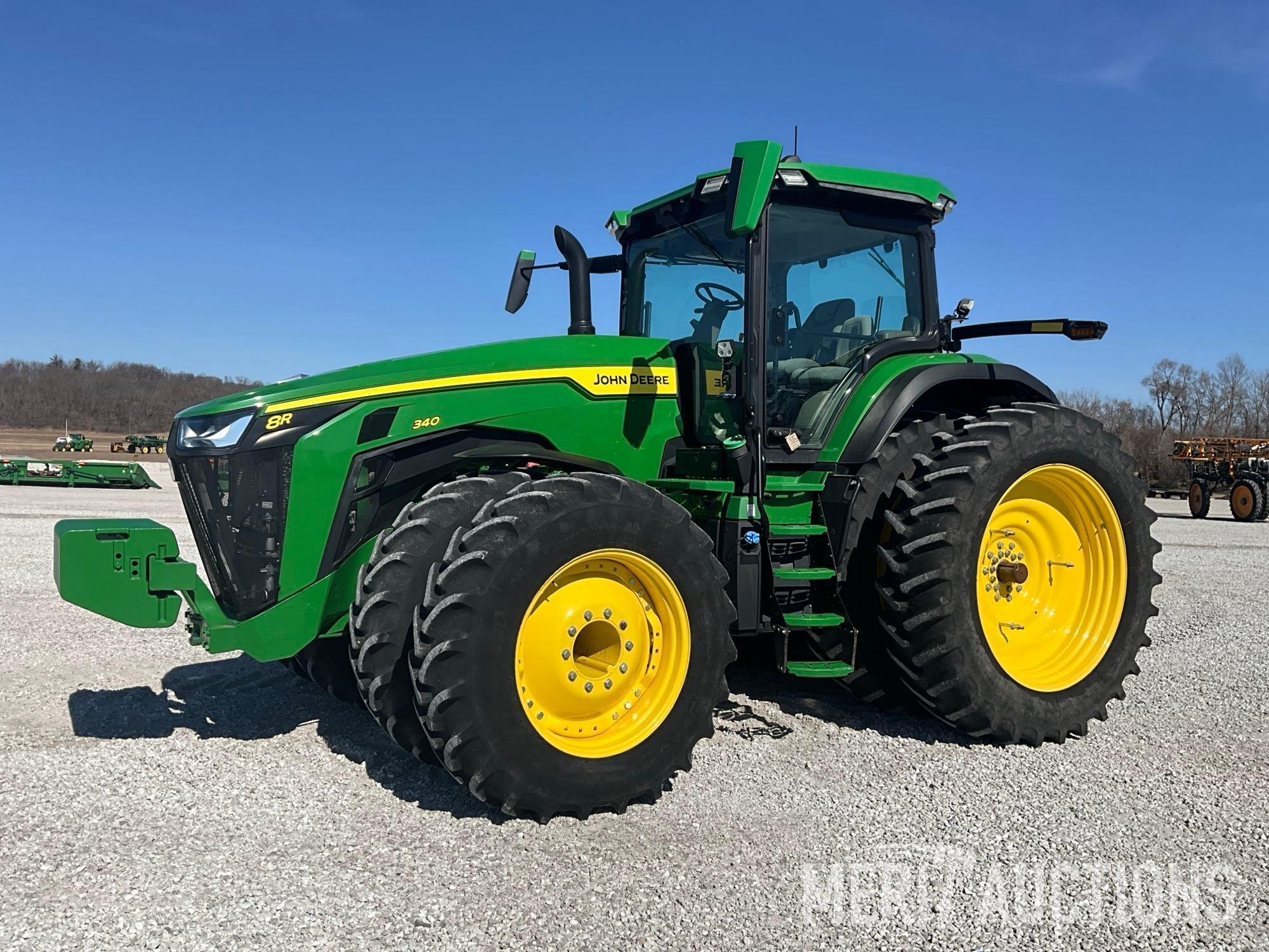 2023 John Deere 8R 340 Tractor (A63111)