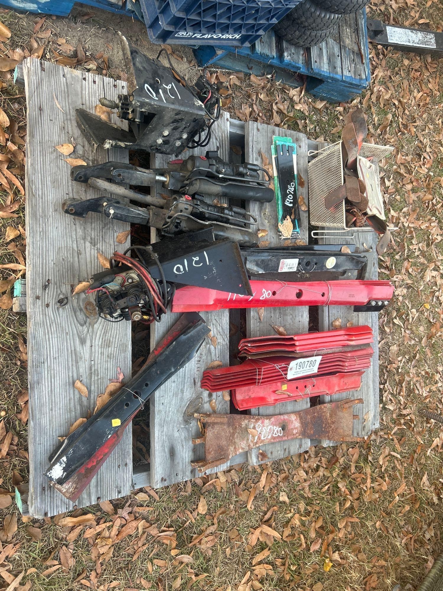 PALLET OF MOWER BLADES & MISC PARTS (A58374)