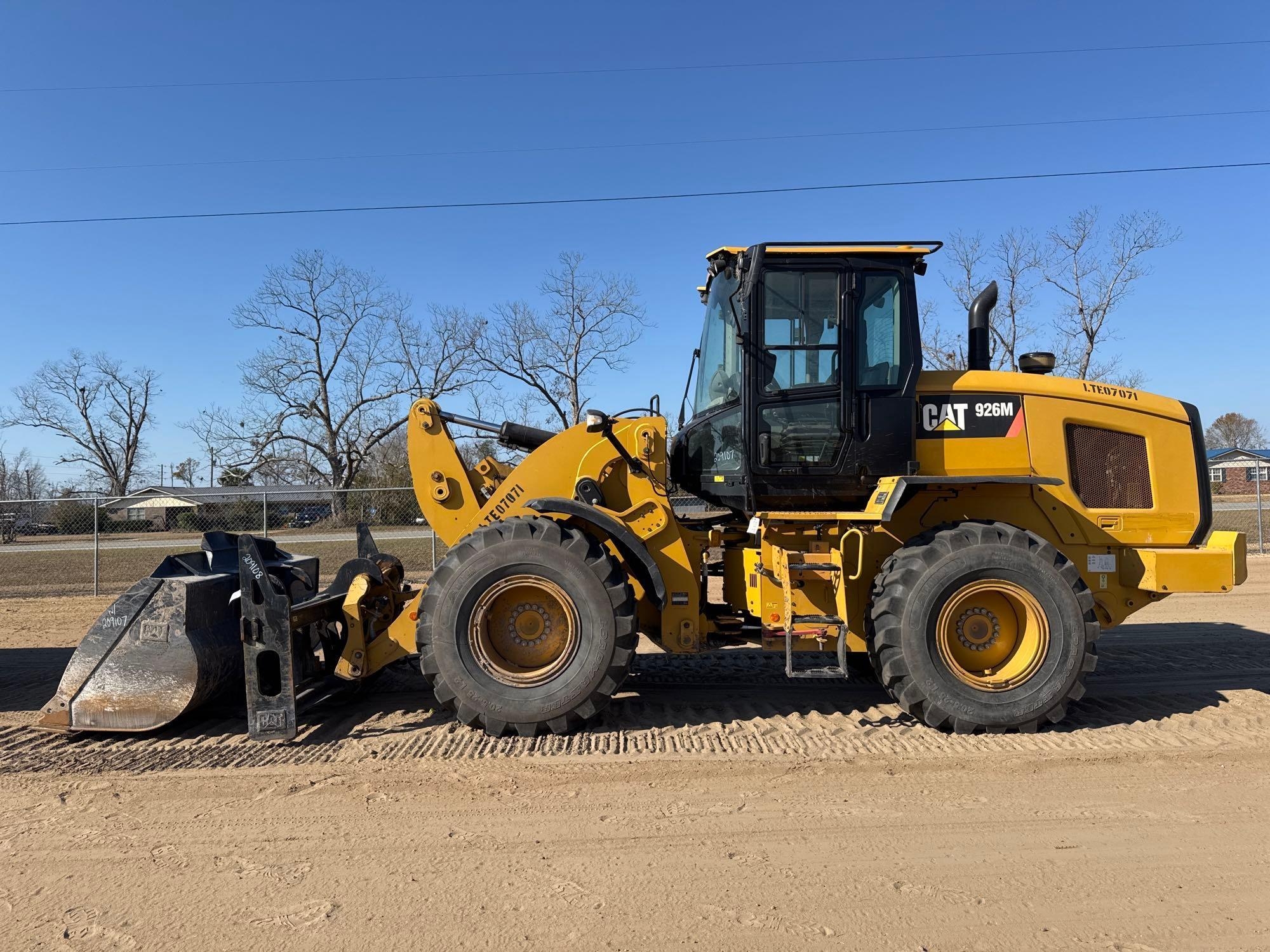 2019 CATERPILLAR 926M WHEEL LOADER (A60429)