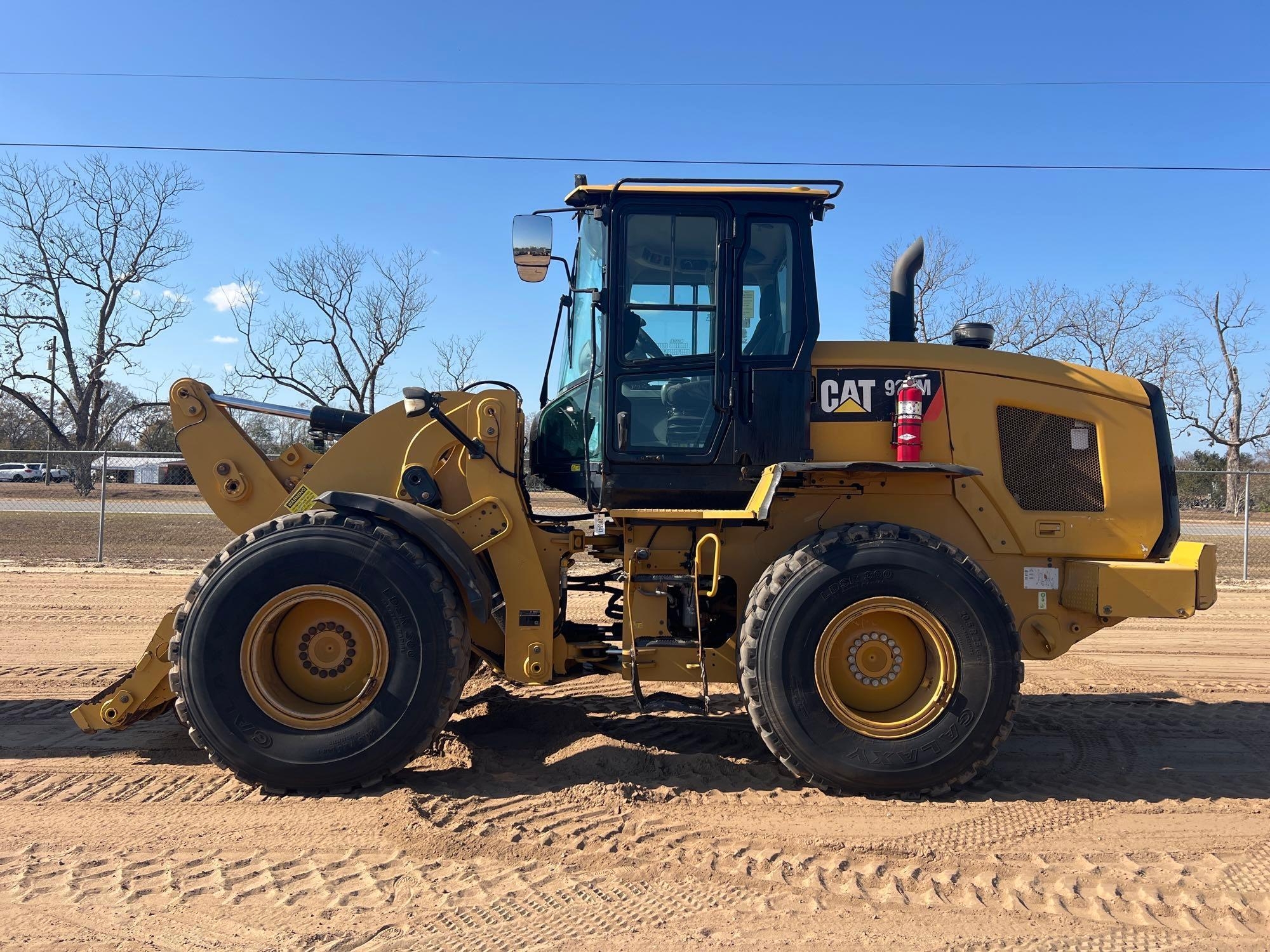 2017 CATERPILLAR 926M WHEEL LOADER (A60429)
