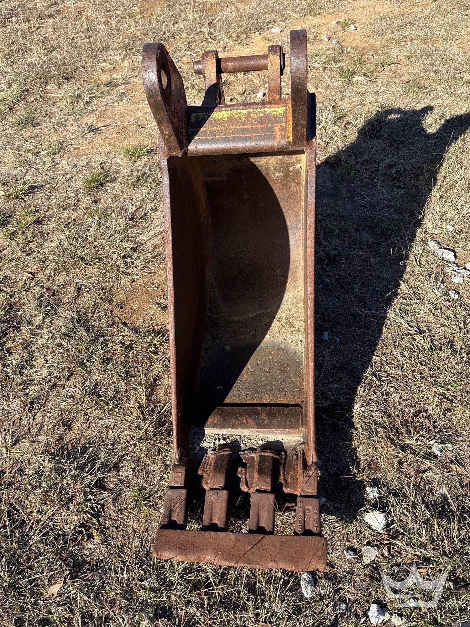 14in Bucket w/ Teeth Excavator Attachment (A64194)