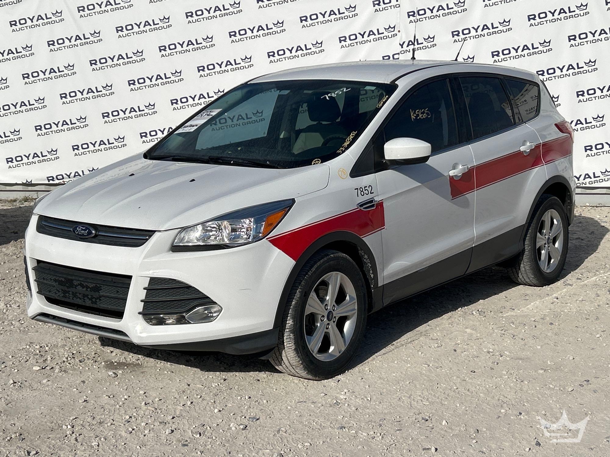 2015 Ford Escape SUV (A61574)