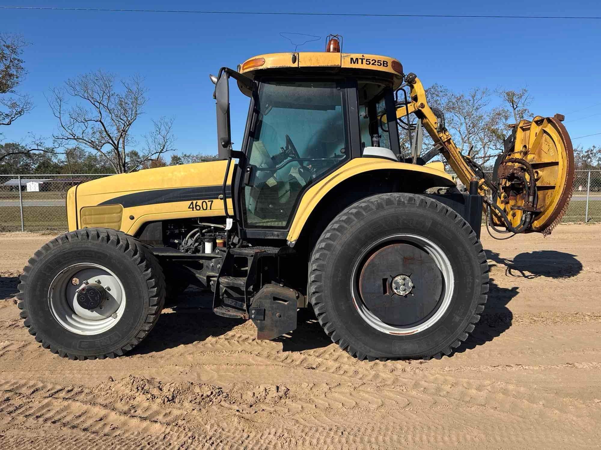 CHALLENGER MT525B TRACTOR (A57192)