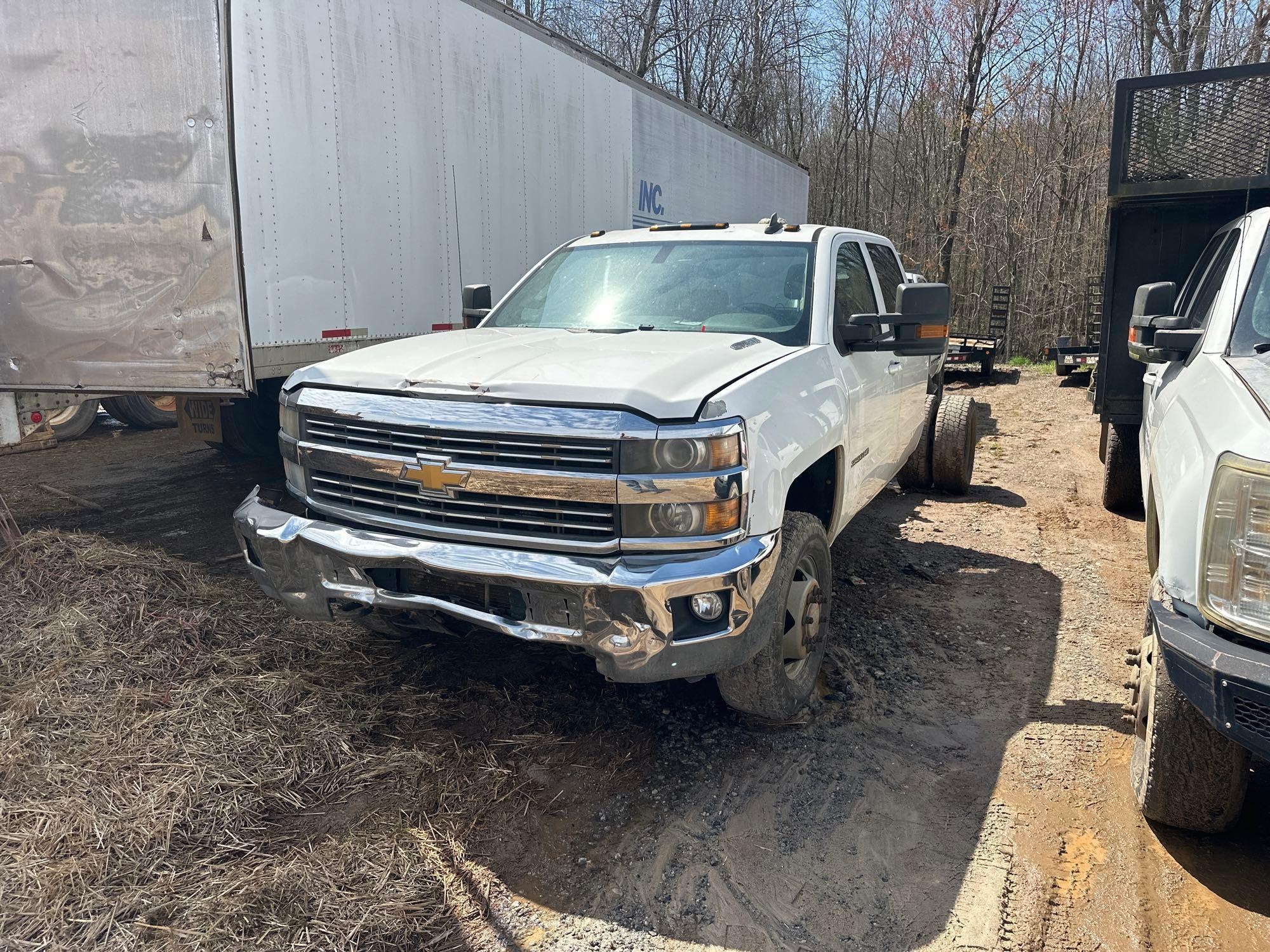 2015 Chevrolet Silverado 3500 Pickup Truck, VIN # 1GB4KZC88FF627993 (A65563)