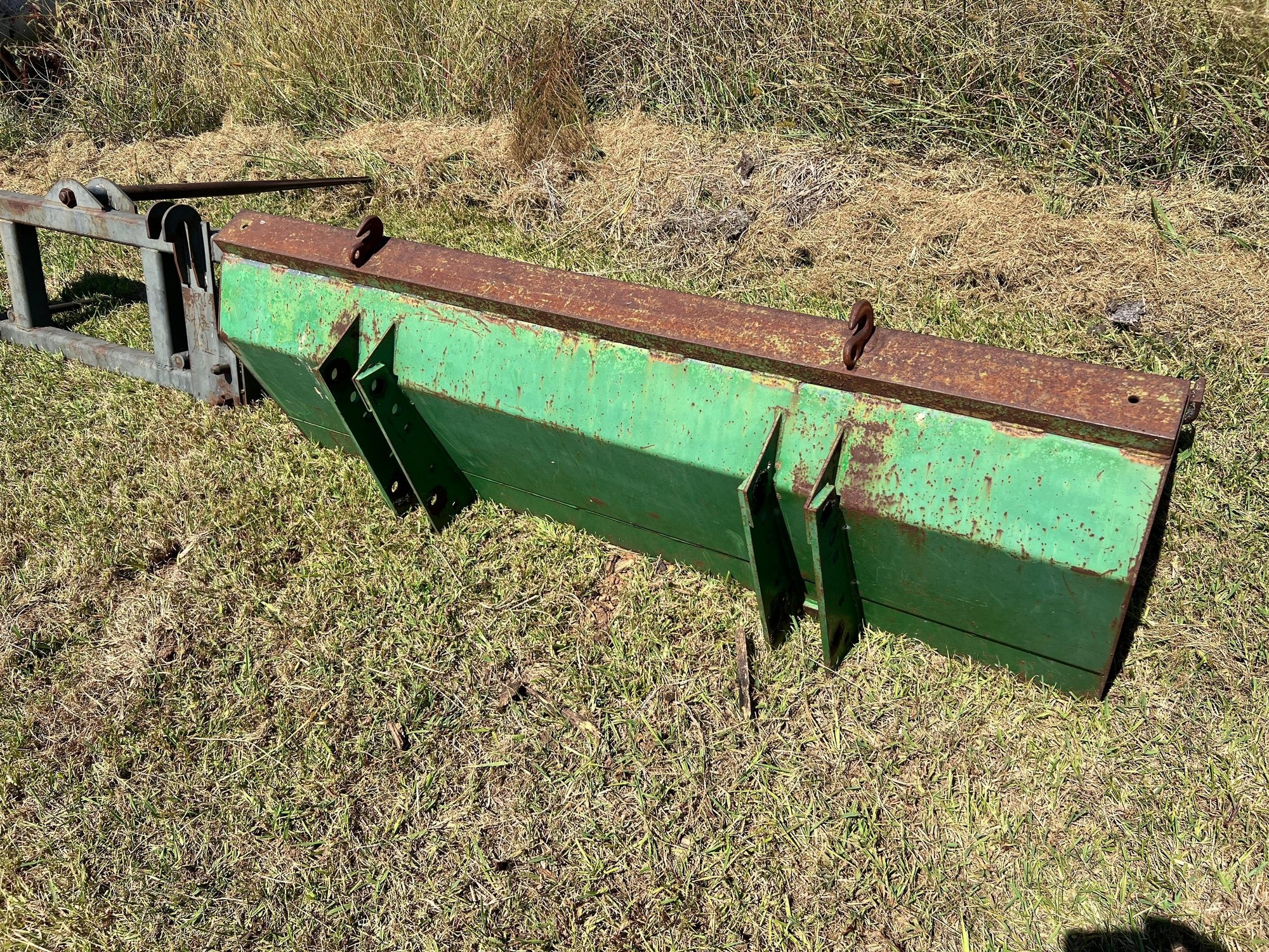John Deere 73 Inch Materials Bucket - Needs Carrier (A55301)