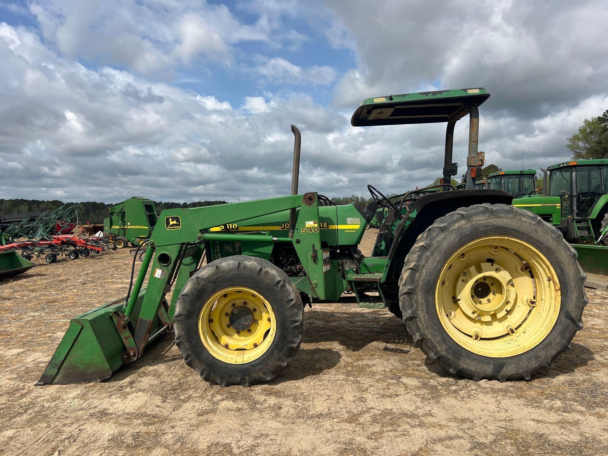 JOHN DEERE 5510 TRACTOR (A64278)