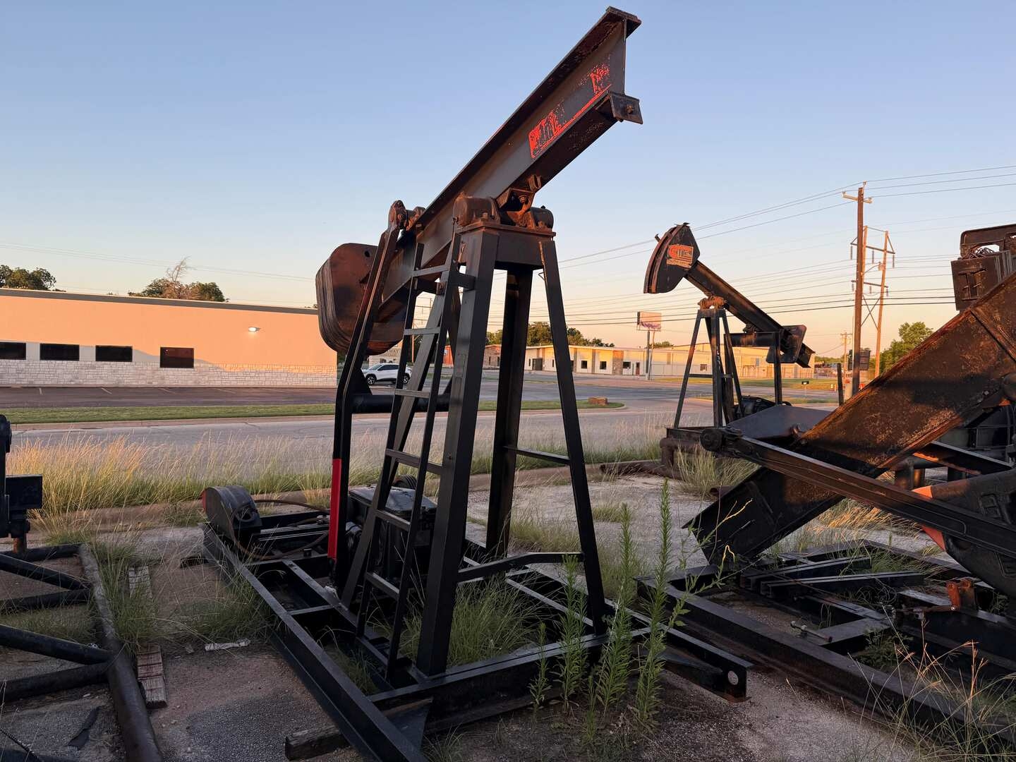 PUMP JACK (A48992)