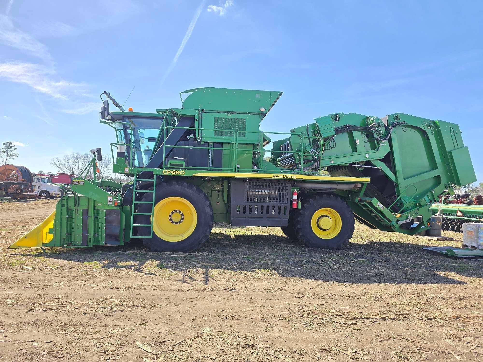 2018 JOHN DEERE CP690 BALER PICKER (A63291)