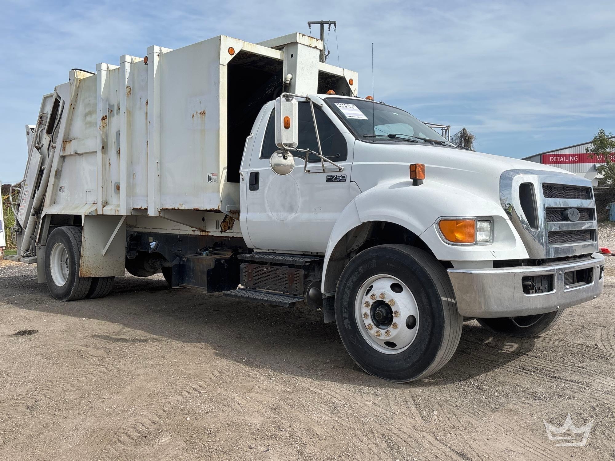 2012 Ford F-750 Pak-Mor 16 Yard Rear Loader Garbage Truck (A61568)