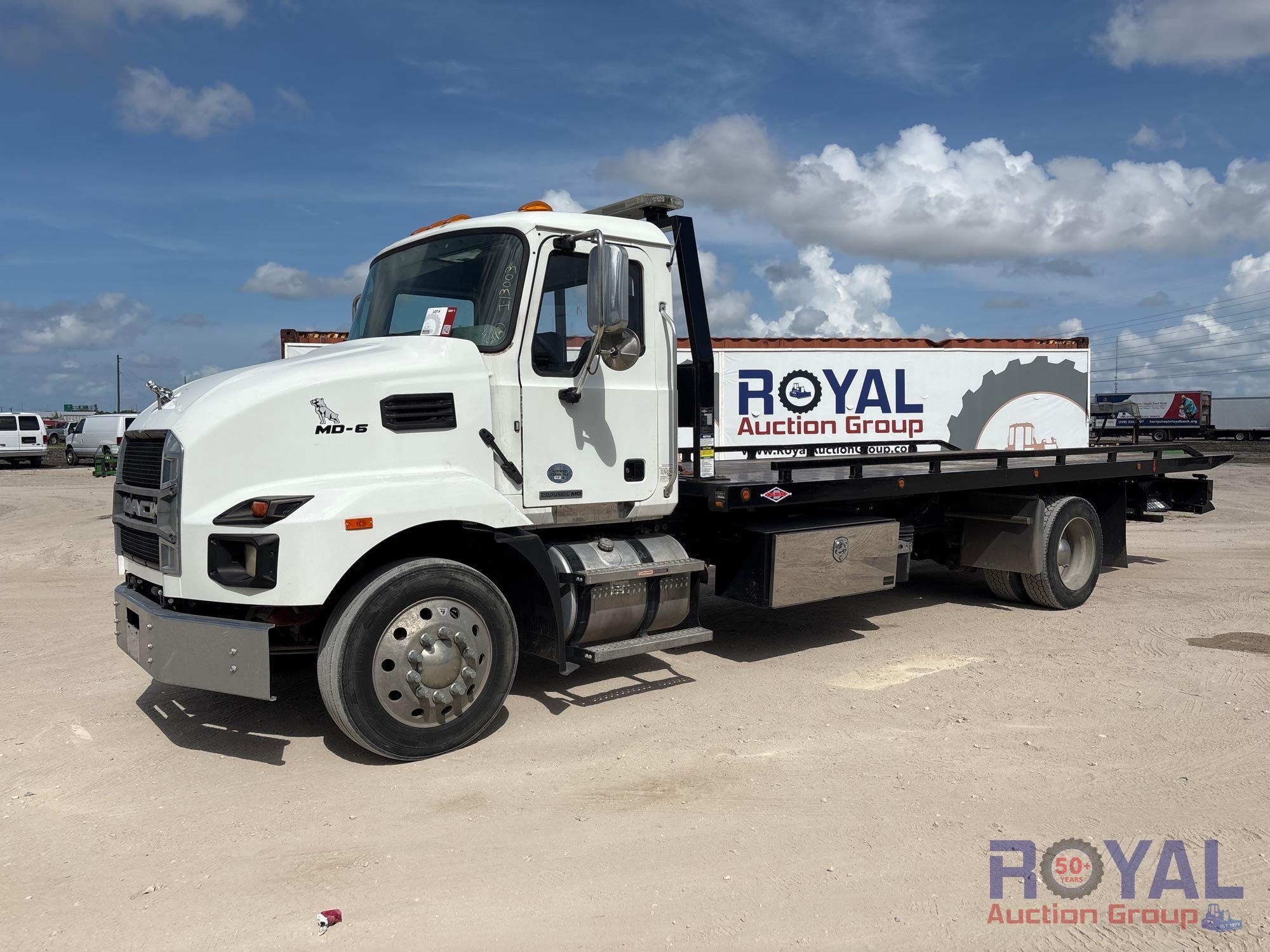 2022 Mack MD Rollback Truck (A46683)