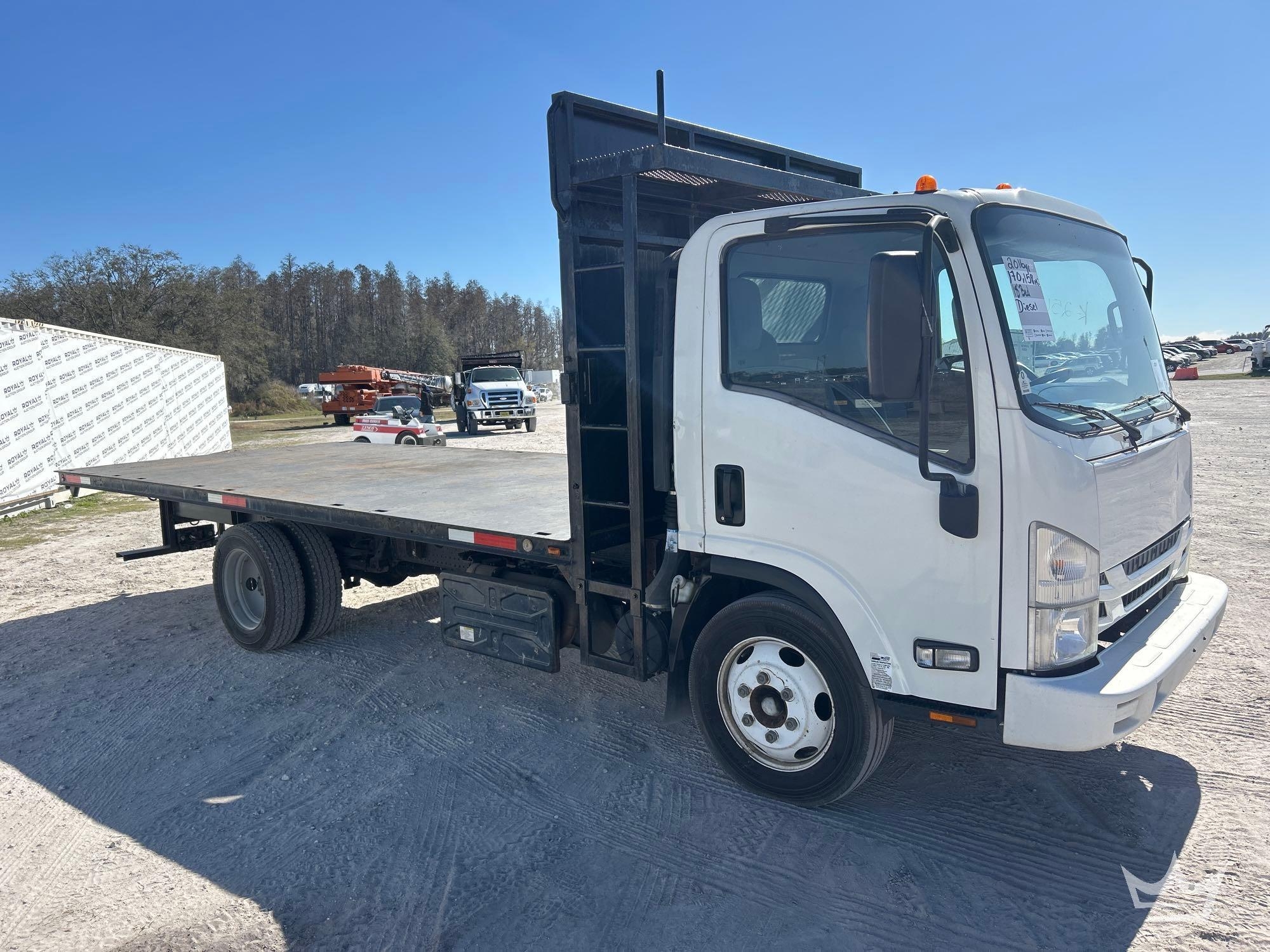 2016 Isuzu NRR 18ft. Flatbed Truck (A61568)