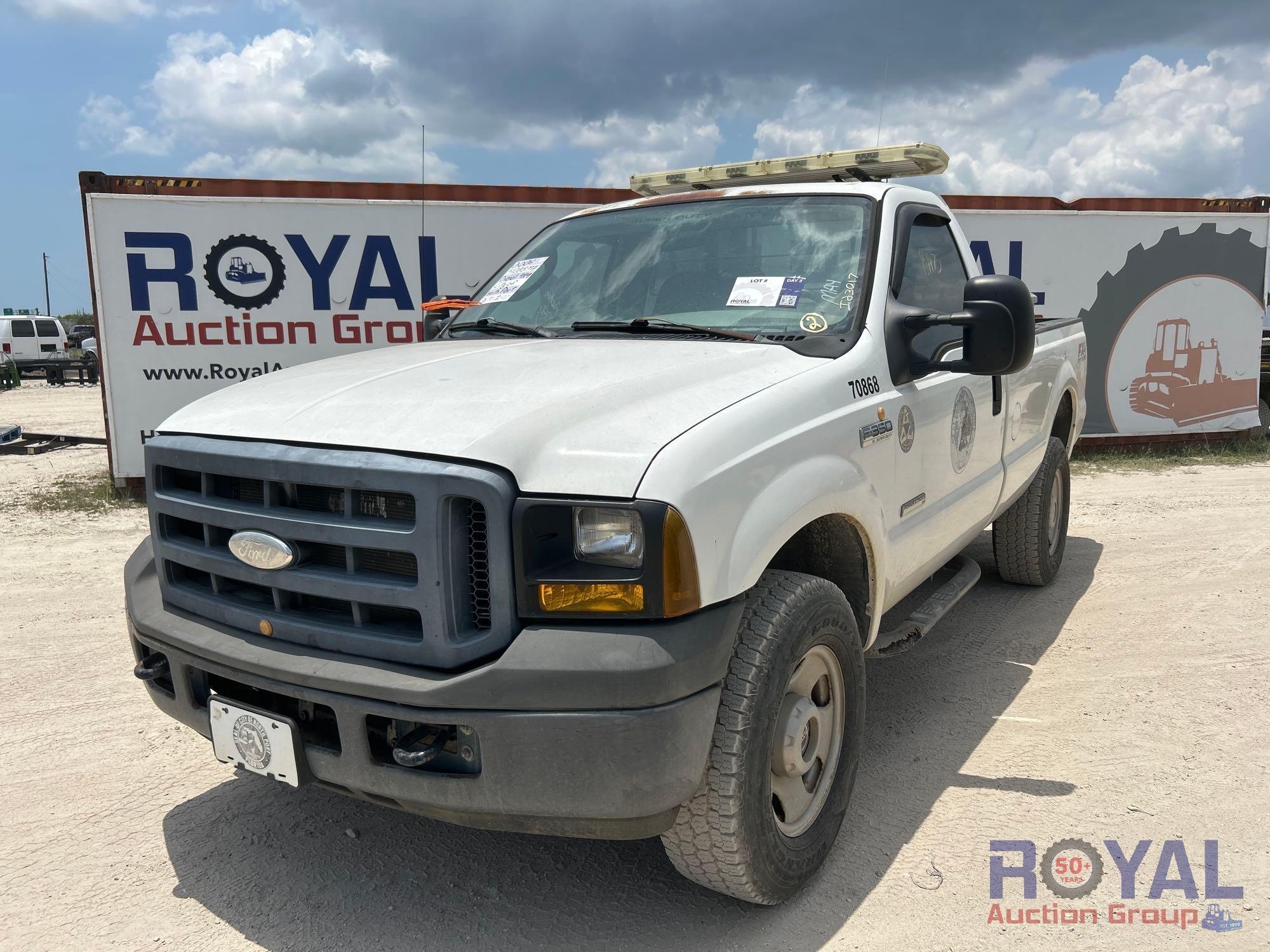 2006 Ford F-350 4x4 Pickup Truck (A46684)