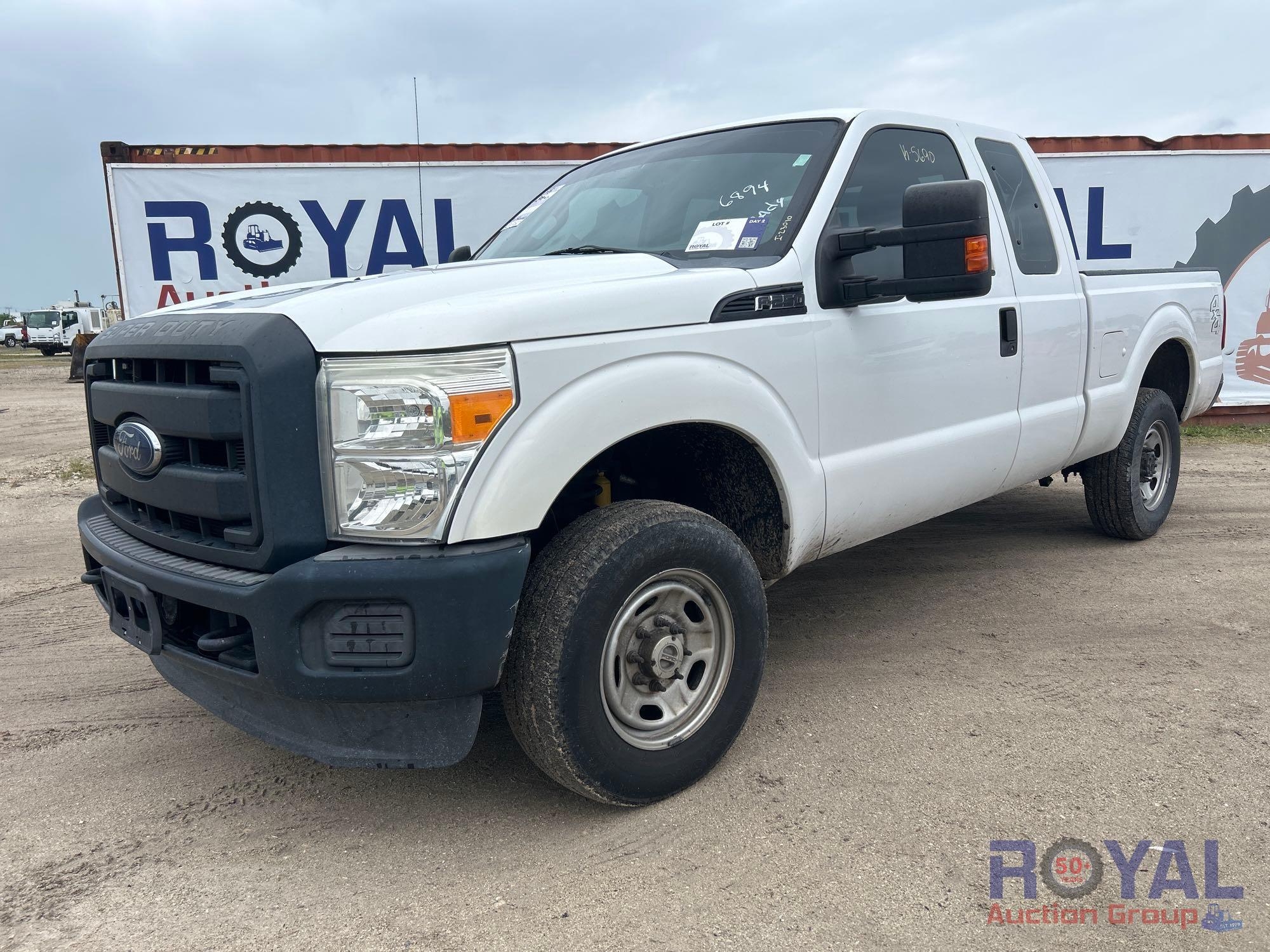 2015 Ford F-250 4x4 Super Duty Ext. Cab Pickup Truck (A46684)