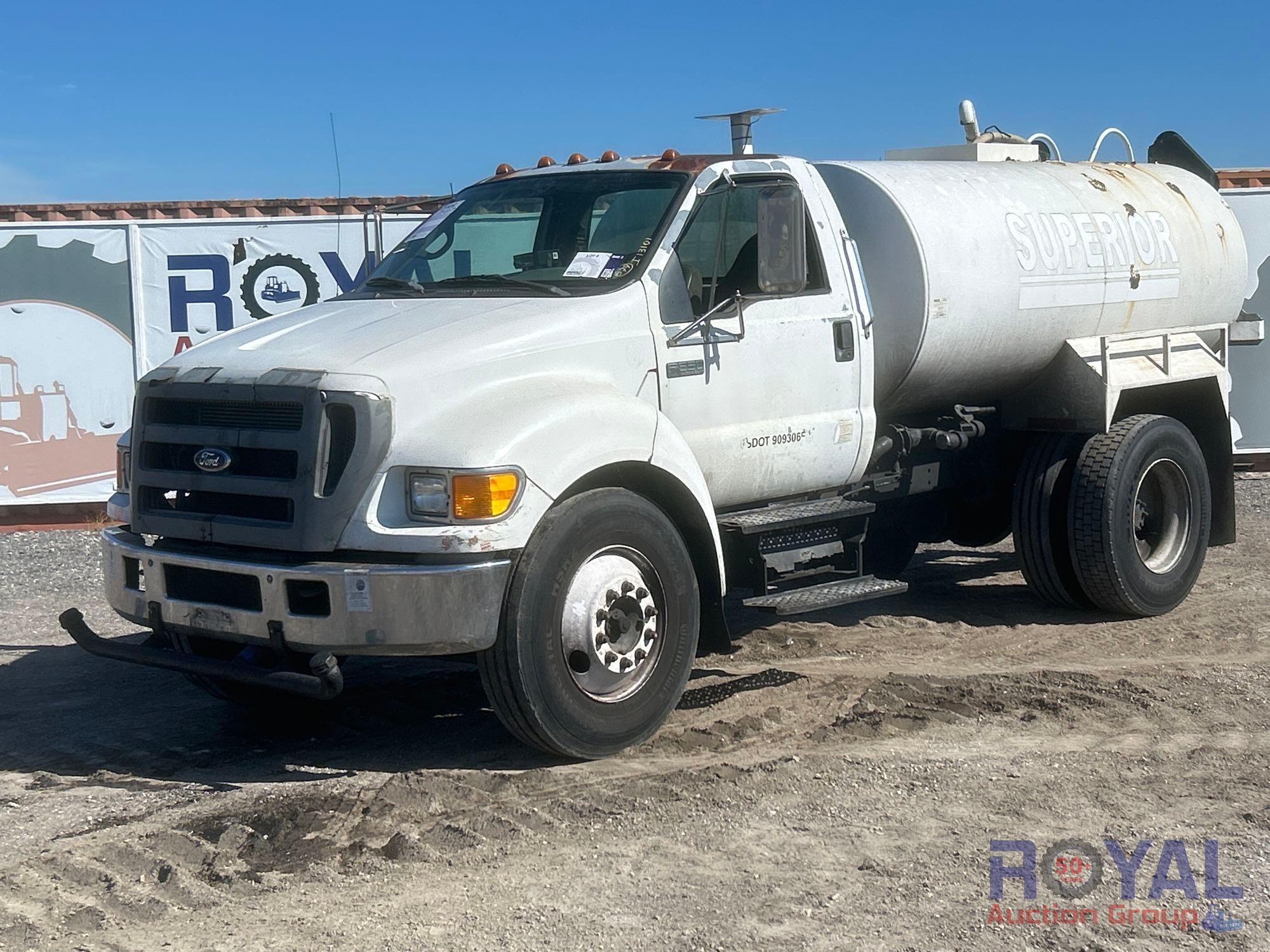 2005 Ford F-650 2,000 Gallon Water Truck (A53422)