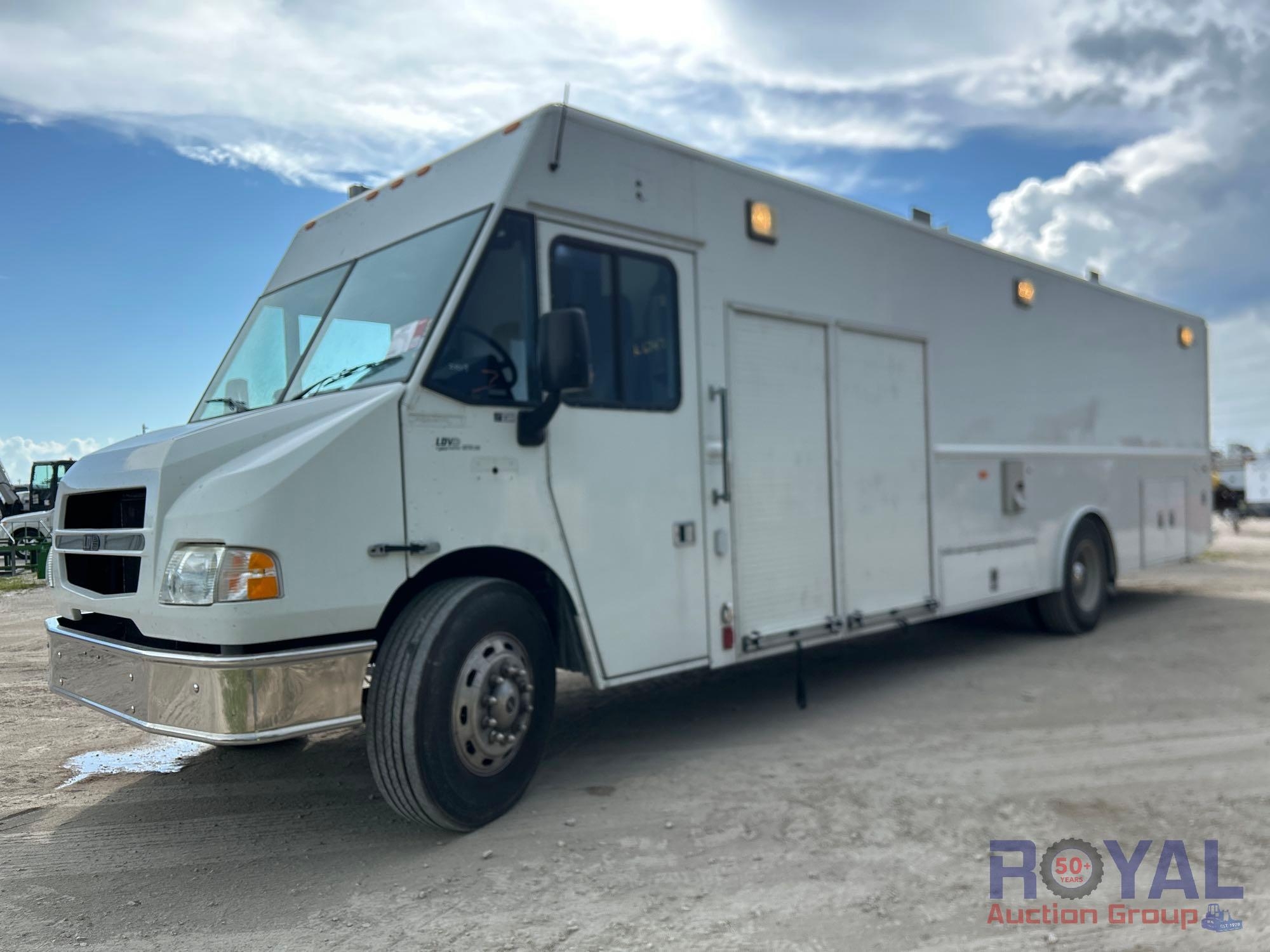 2006 Freightliner MT55 Chassis/ Utilimaster Body Step Van (A46683)