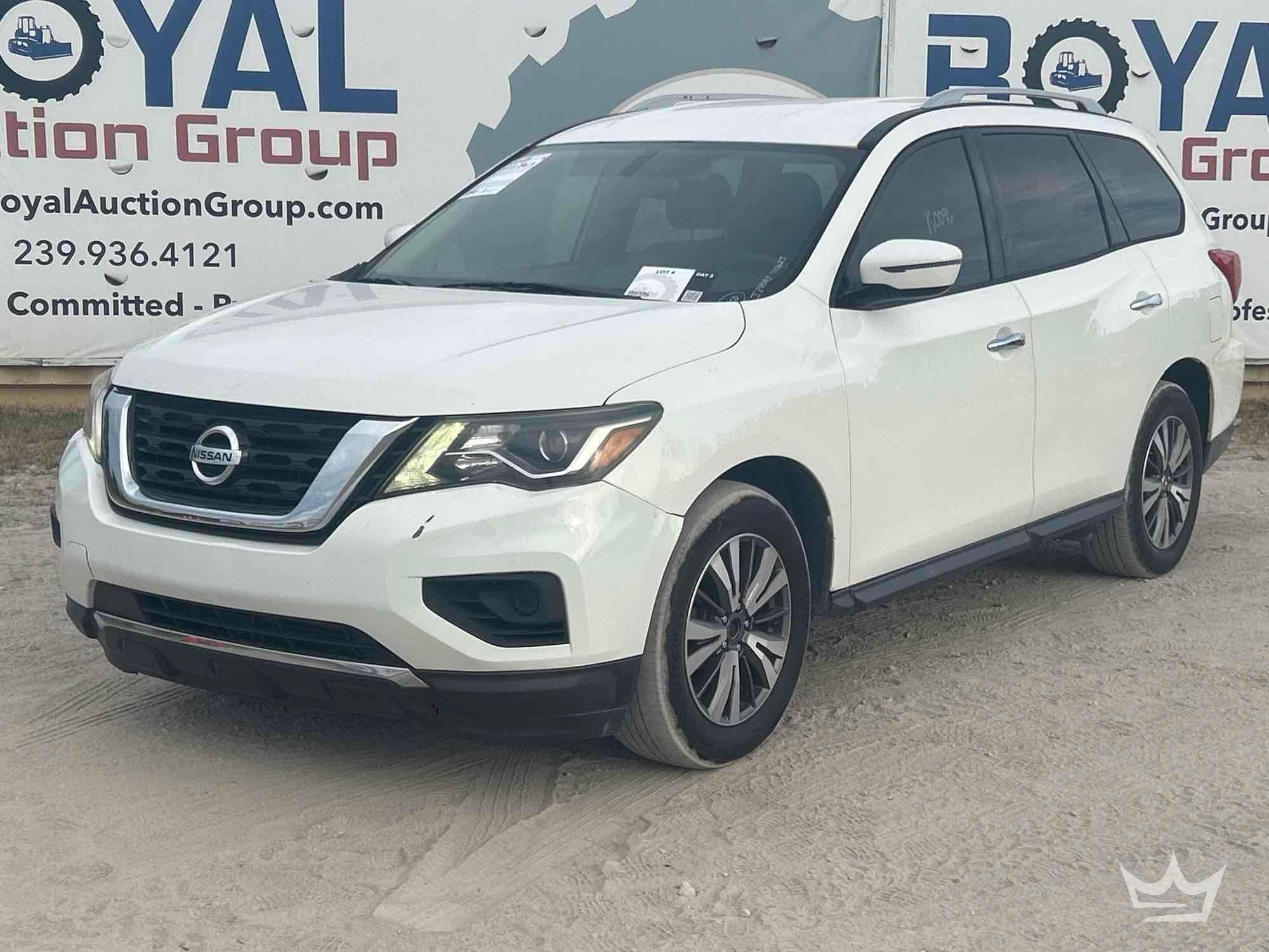 2018 Nissan Pathfinder SUV (A56859)