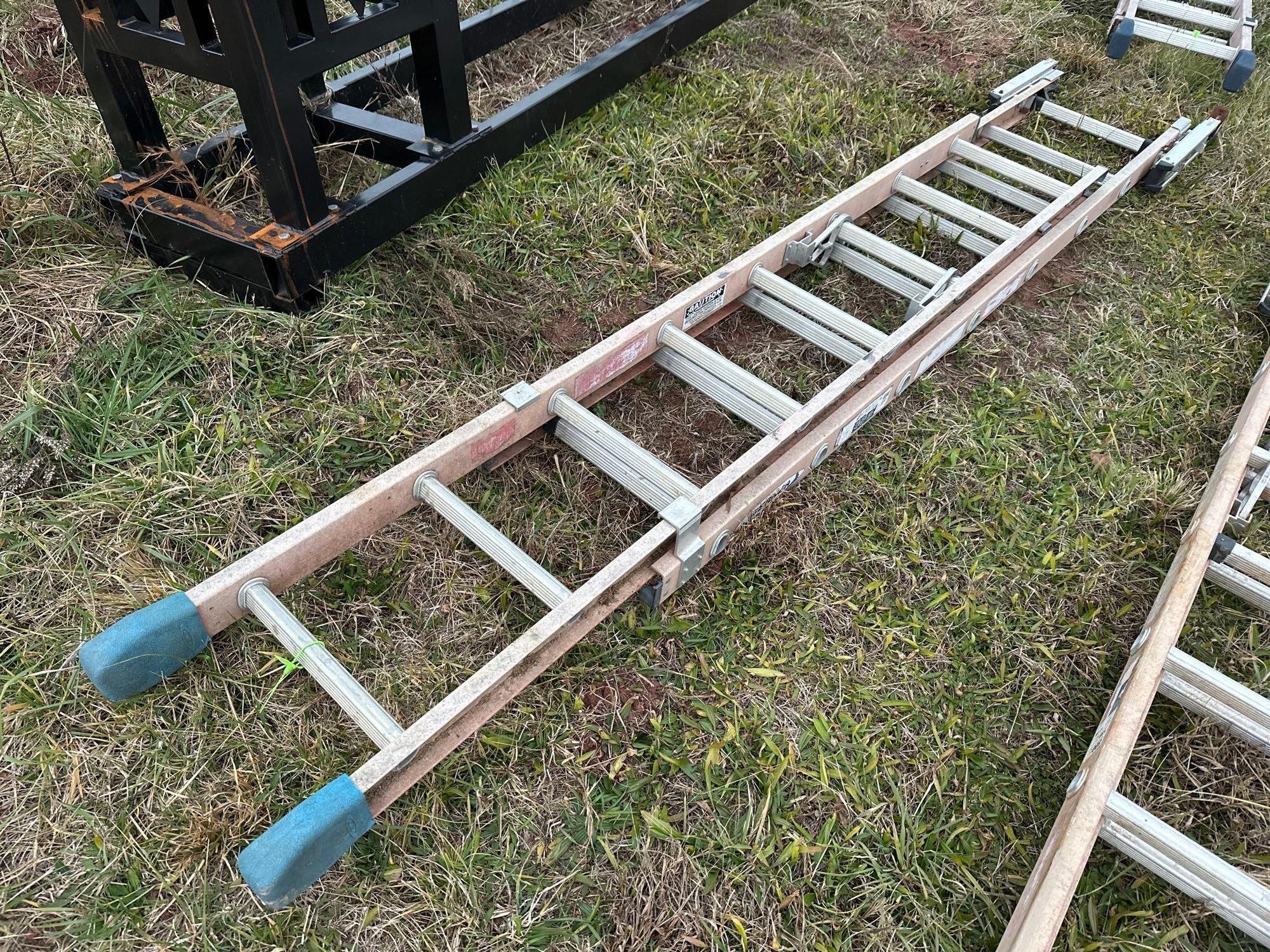 Werner 14ft Fiberglass Extension Ladder (A57454)