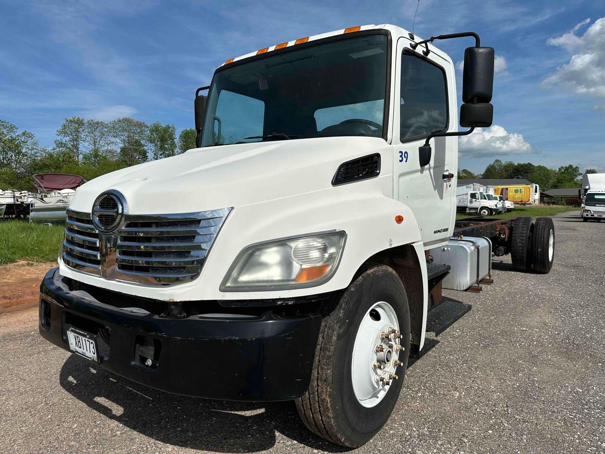 2008 Hino 268 Truck, VIN # 5PVNJ8JV582S51513 (A65563)