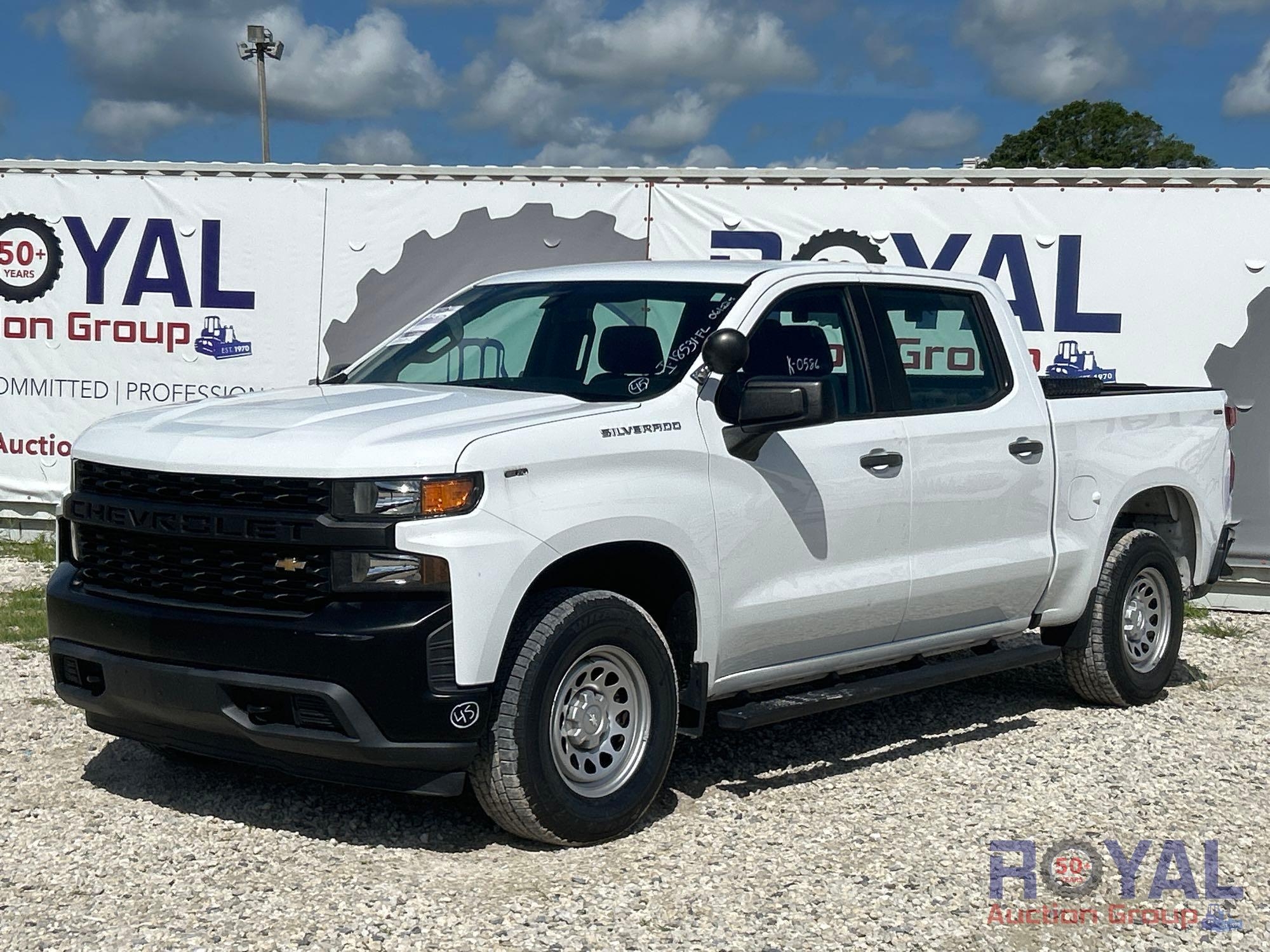 2021 Chevrolet Silverado 1500 4x4 Crew Cab Pickup Truck (A46684)