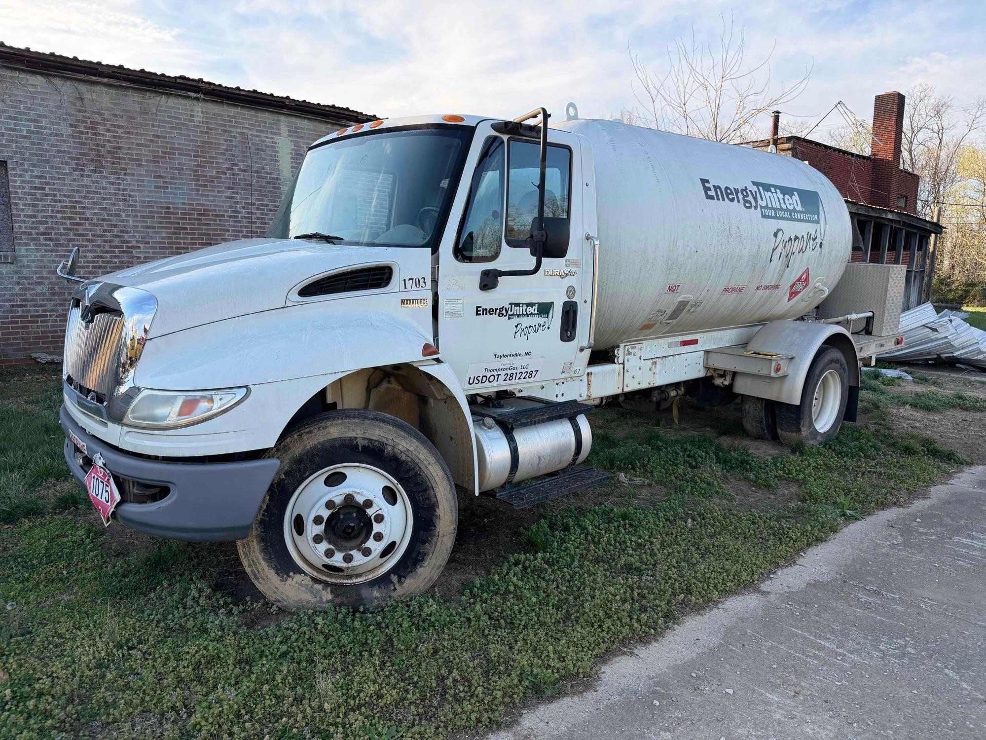 INOP/NON-RUNNING 2012 International DuraStar 4400 Truck, VIN # 1HTMKAAN4CH564450 (A65563)