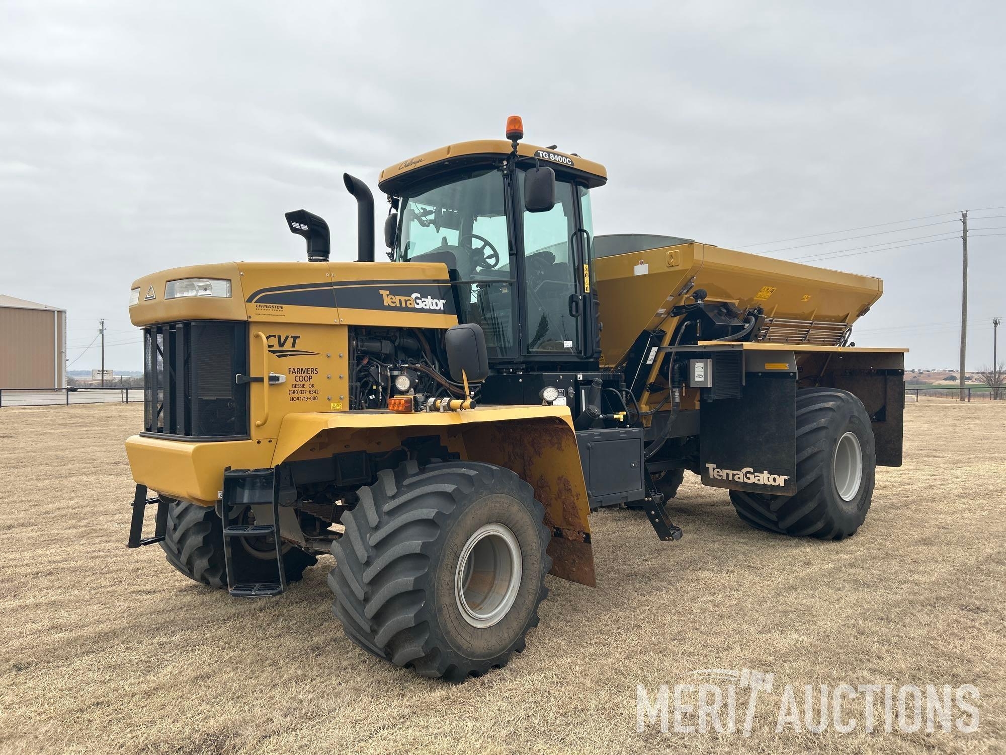 2019 Terra Gator TG8400C Spreader (A63111)