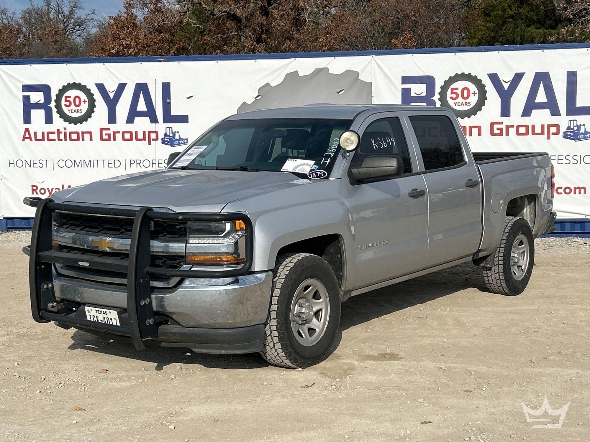 2018 Chevrolet Silverado 1500 4x4 Crew Cab Pickup Truck (A60352)