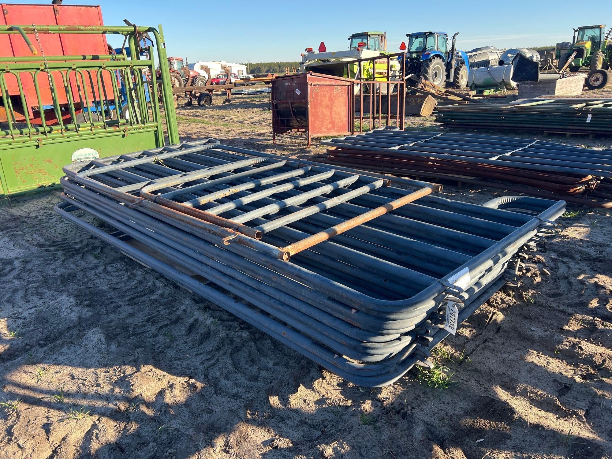 (APPROX. 10) CATLES PANELS & WALK THRU (A63290)