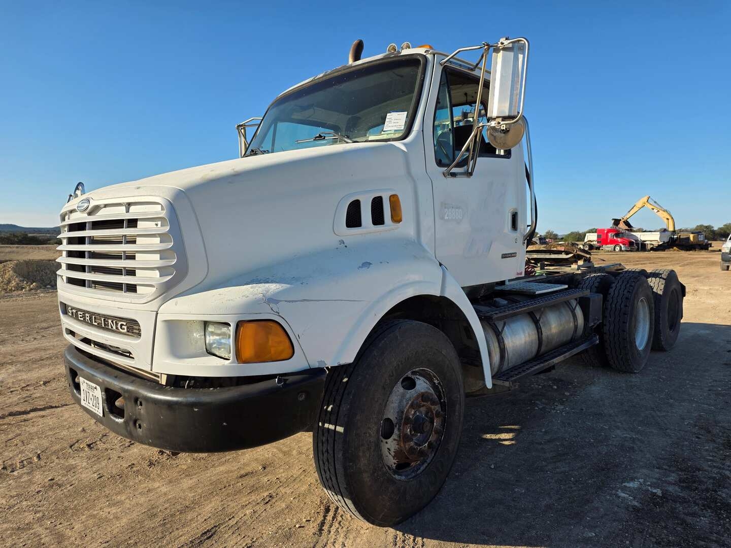 2003 STERLING LT9500 SERIES DAYCAB (A58214)