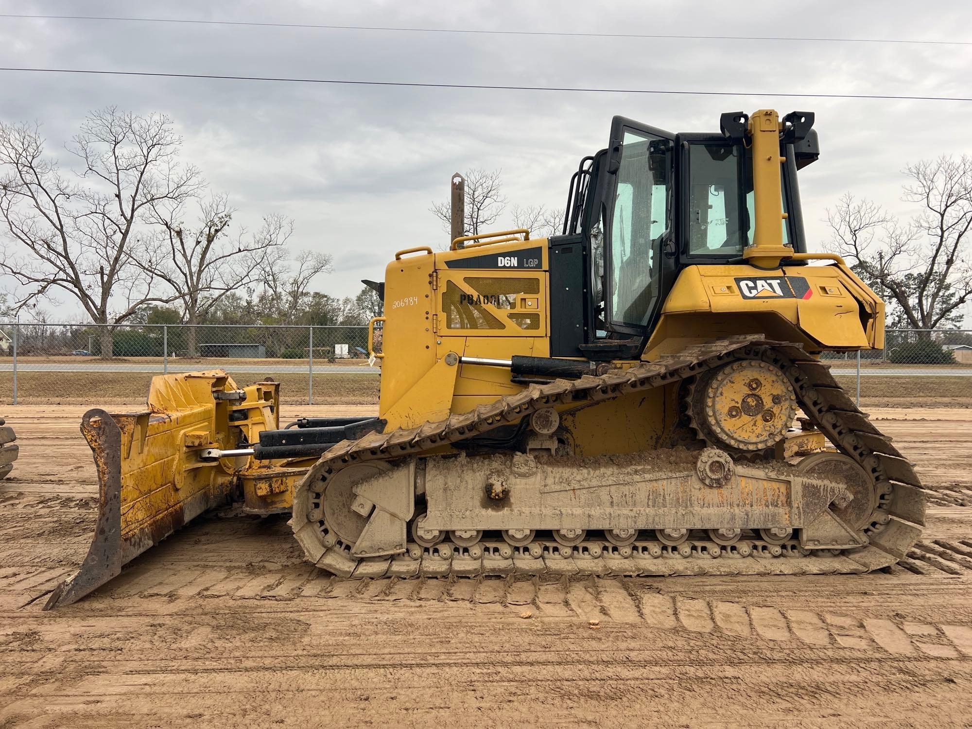 2015 CATERPILLAR D6N LGP HIGH TRACK CRAWLER DOZER (A52709)