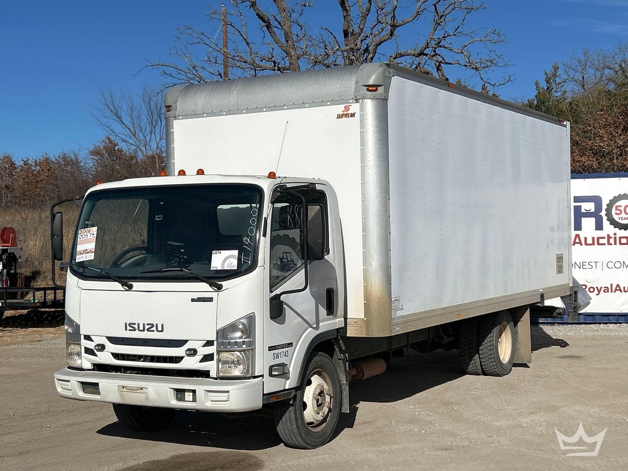 2016 Isuzu Box Truck (A60352)