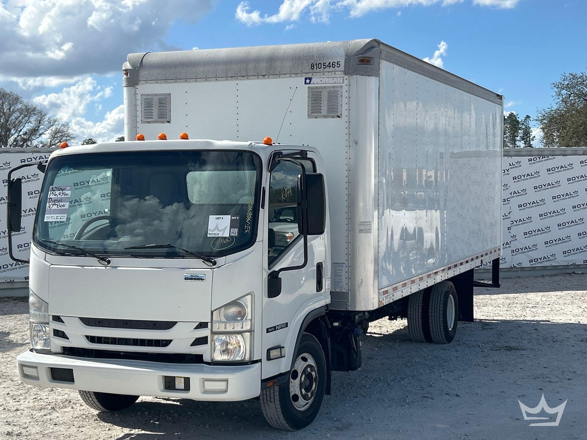 2016 Isuzu NPR 20ft Box Truck (A64556)