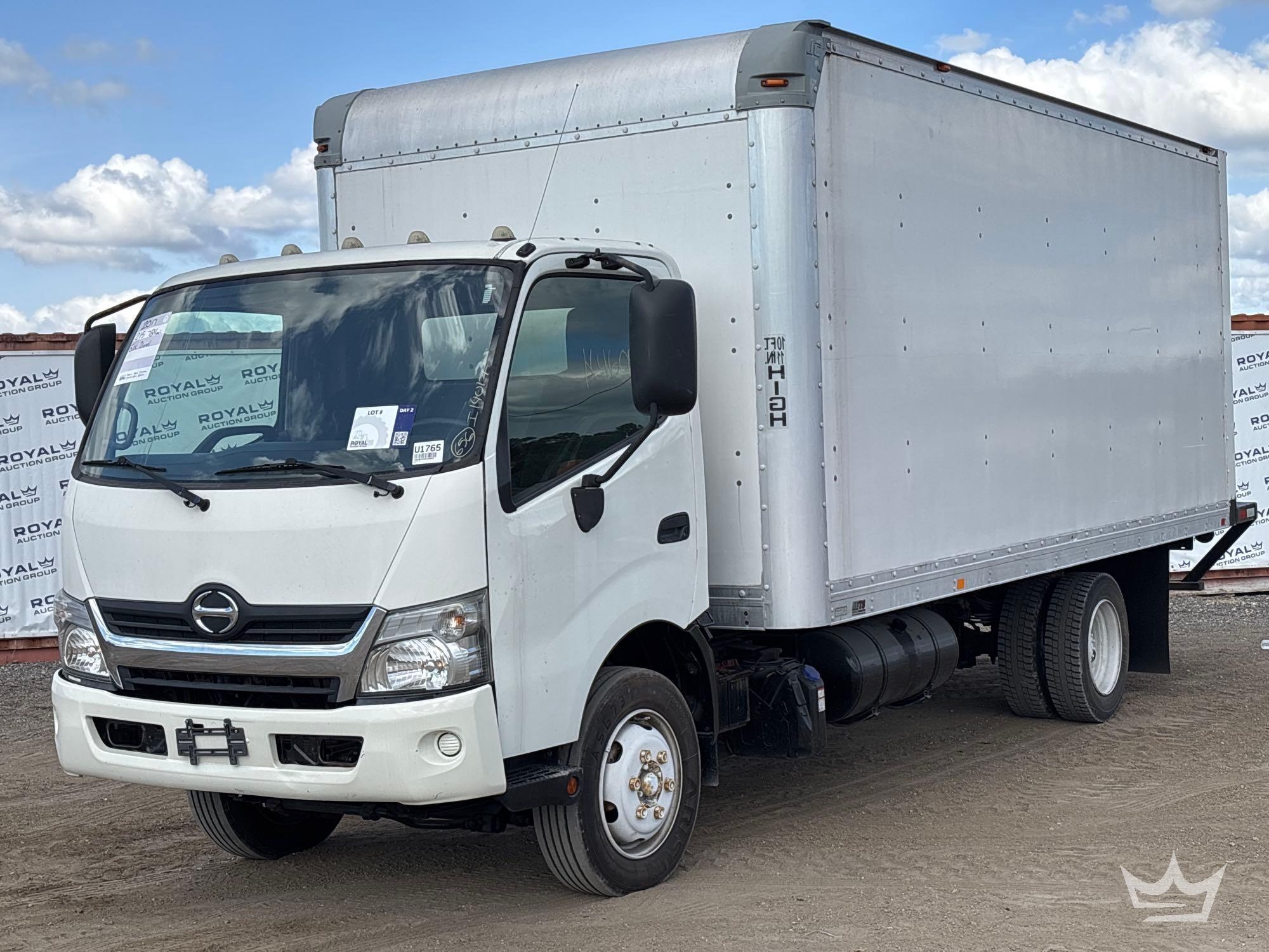 2017 Hino 195 Box Truck (A59230)