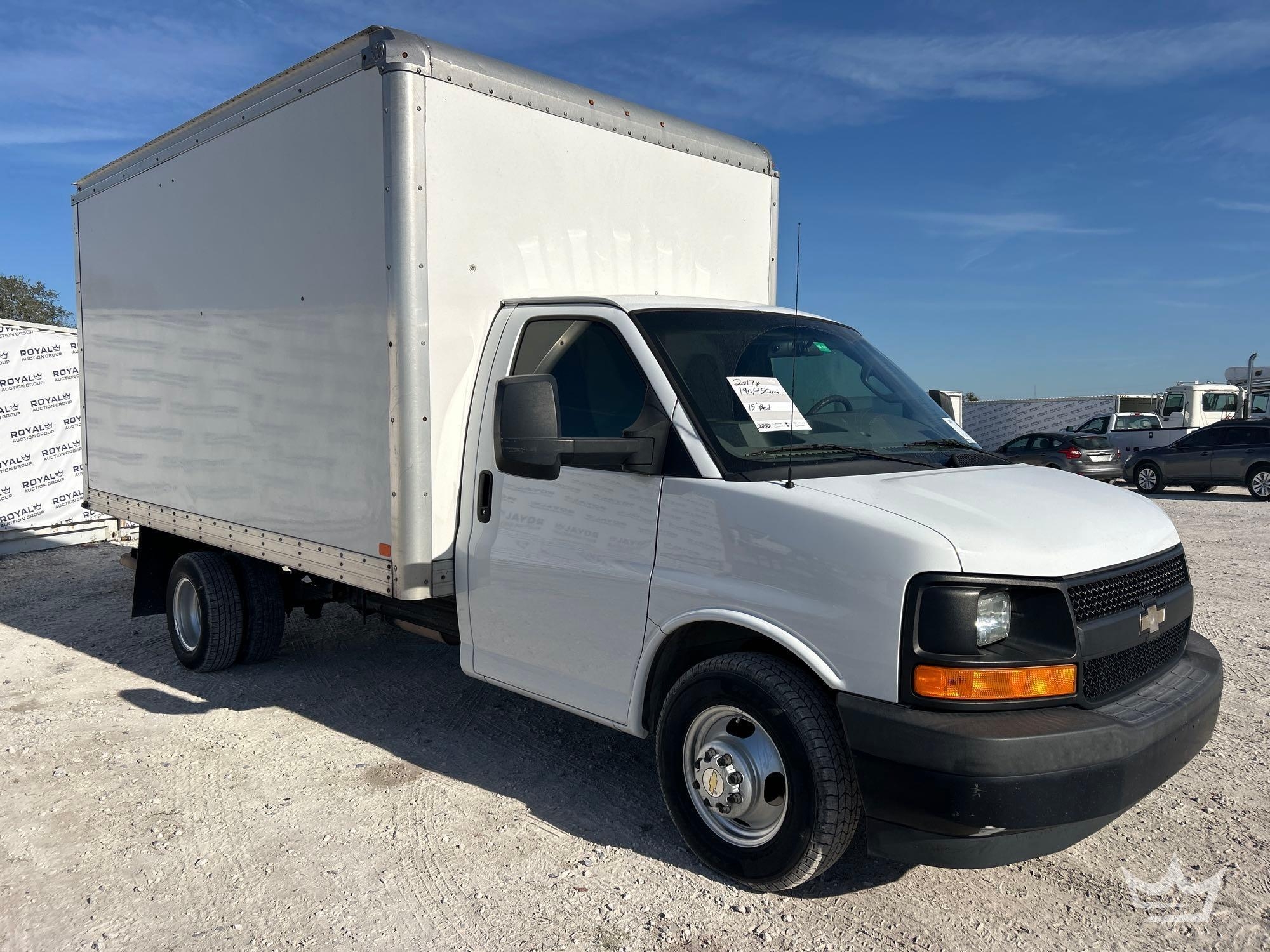 2017 Chevrolet Express 3500 14FT Box Truck (A61573)