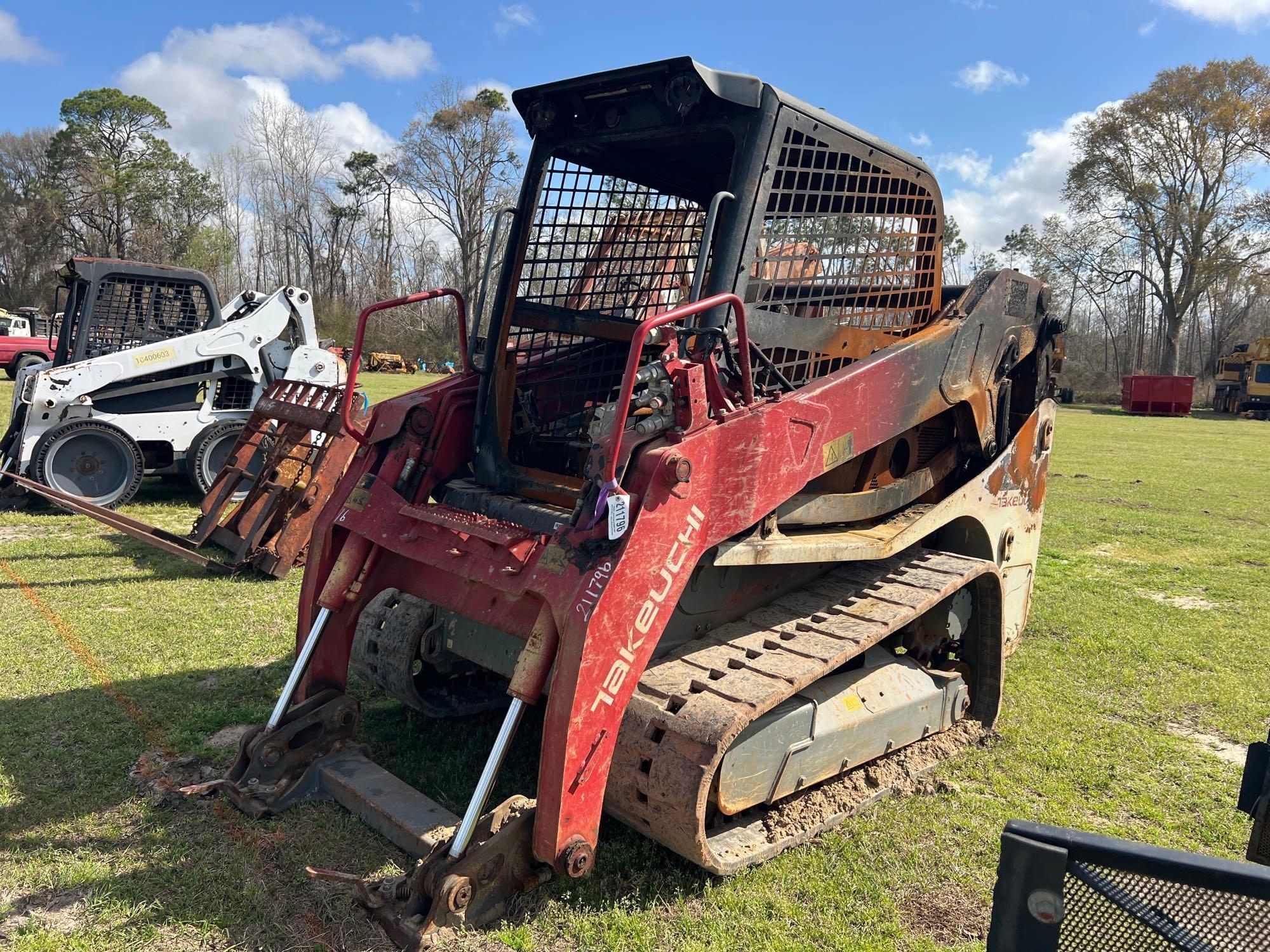 (INOP) TAKEUCHI TL10V2 SKID STEER (A64280)