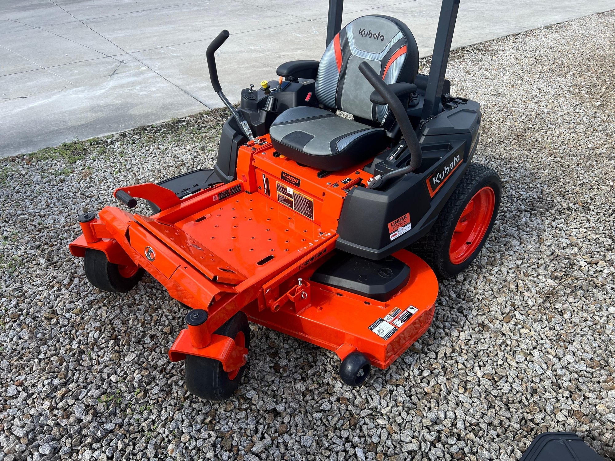 2023 Kubota Z252KH-54 Zero Turn Mower (A63118)